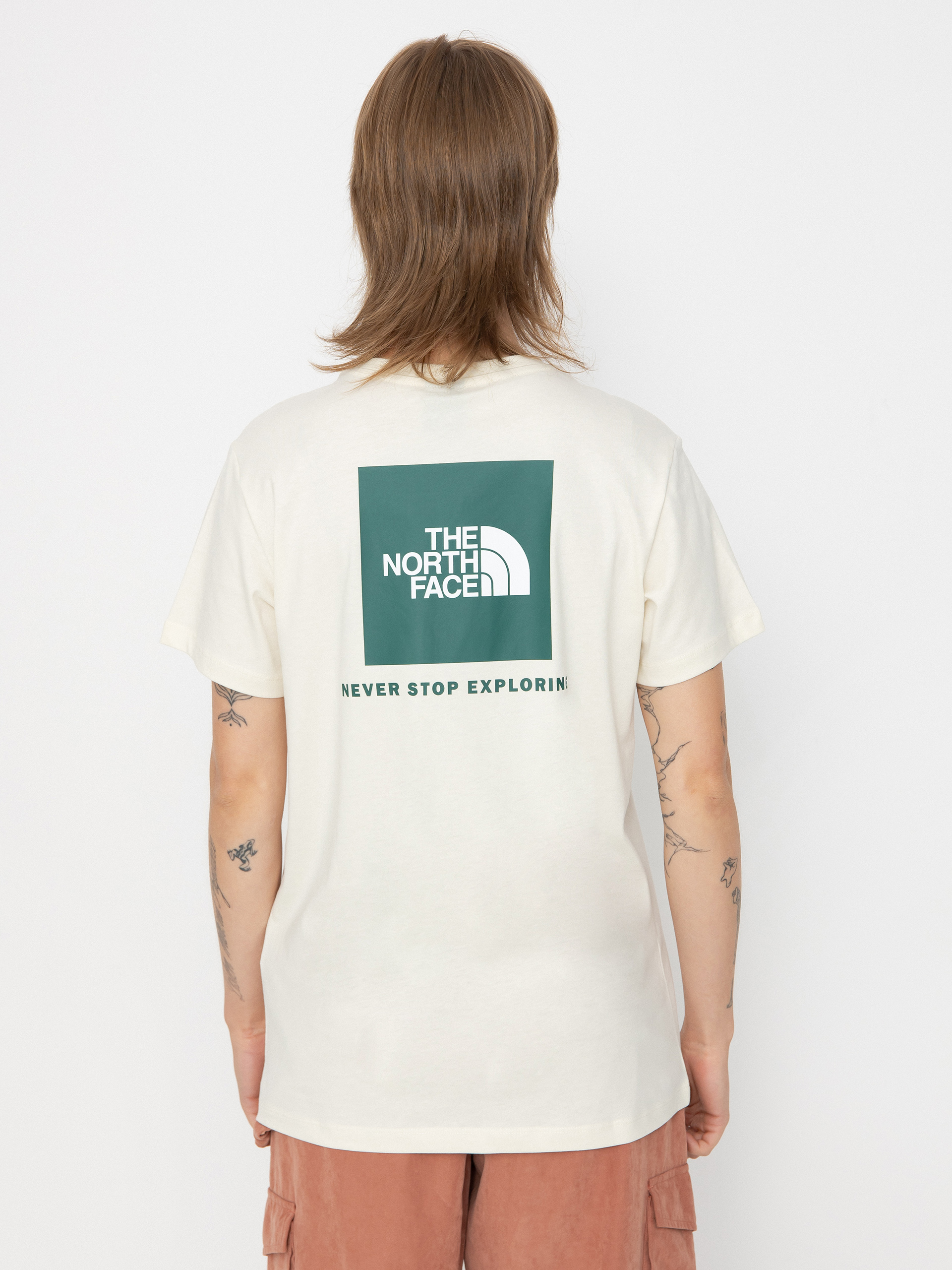 T-shirt The North Face Relaxed Redbox Wmn (white dune/evergreen)