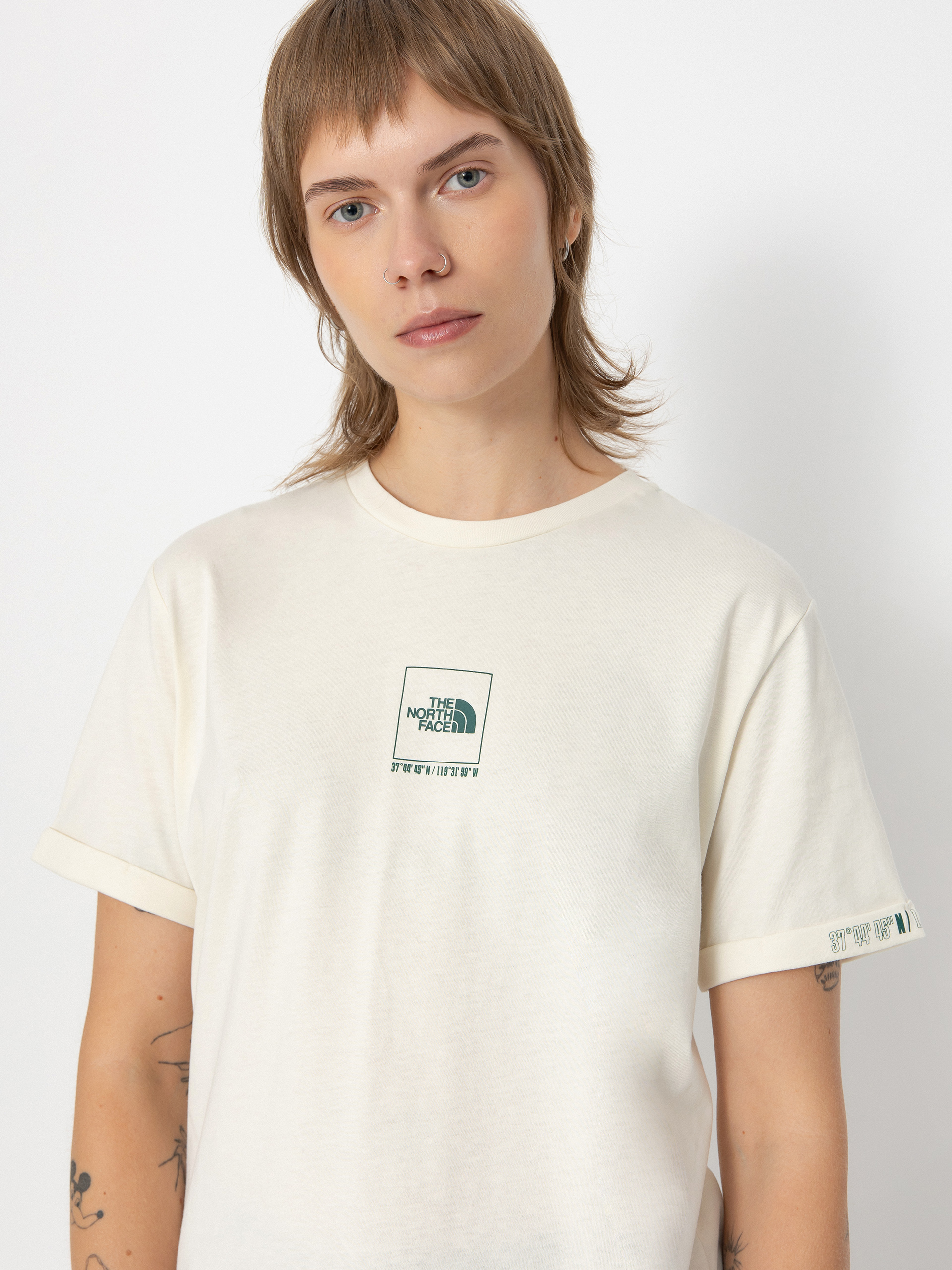 T-shirt The North Face Coordinates Wmn (white dune)