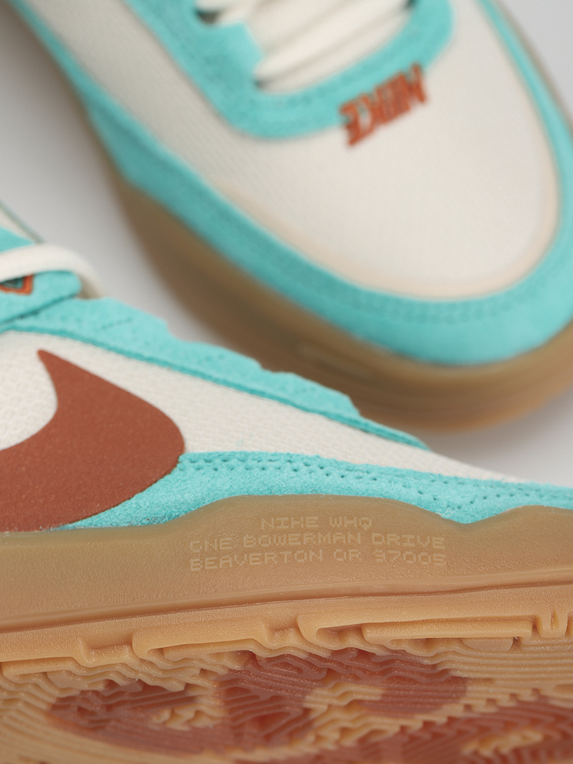Buty Nike SB Day One JR (green frost/dark russet phantom)