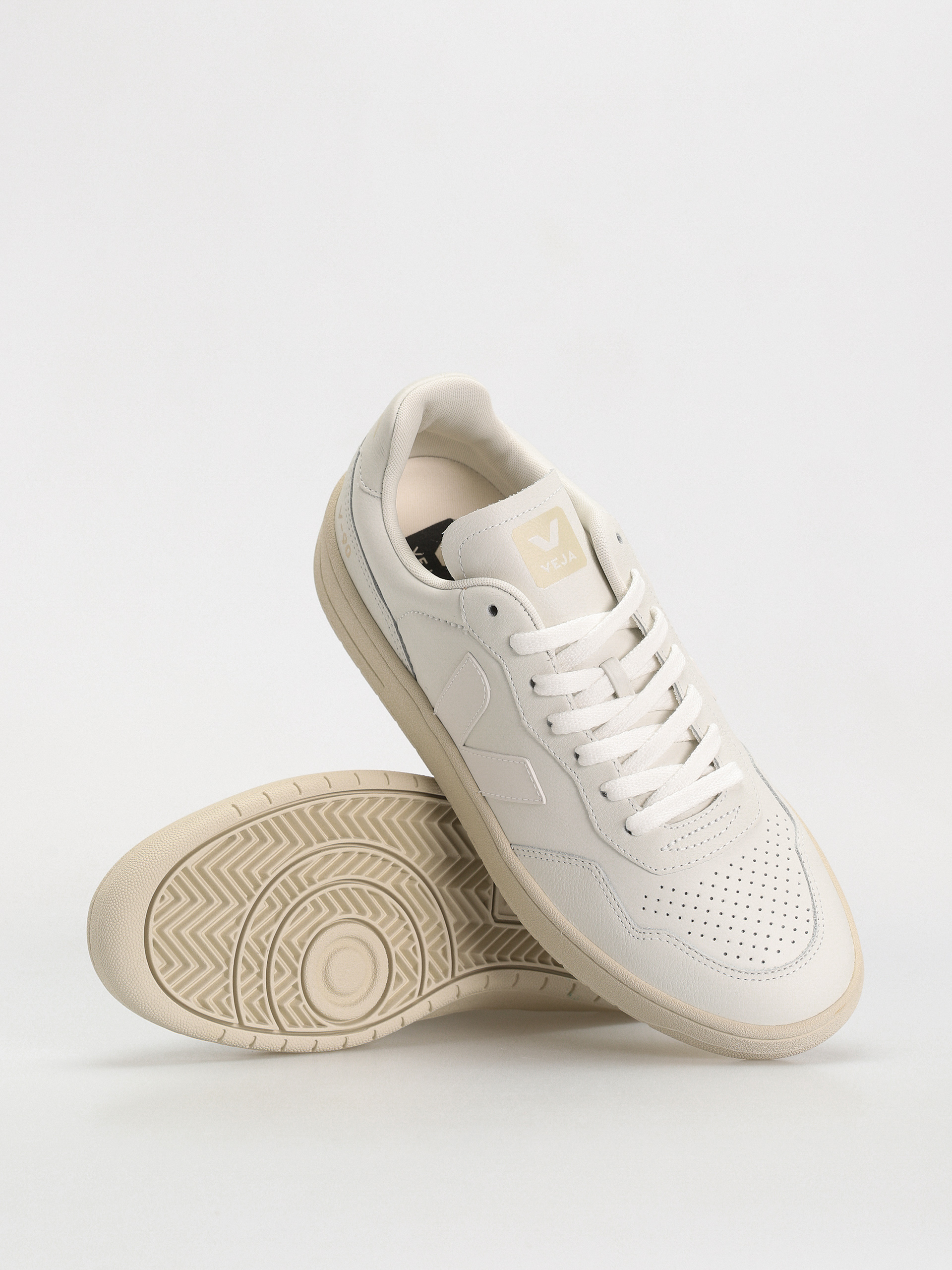 Buty Veja V-90 (extra white)