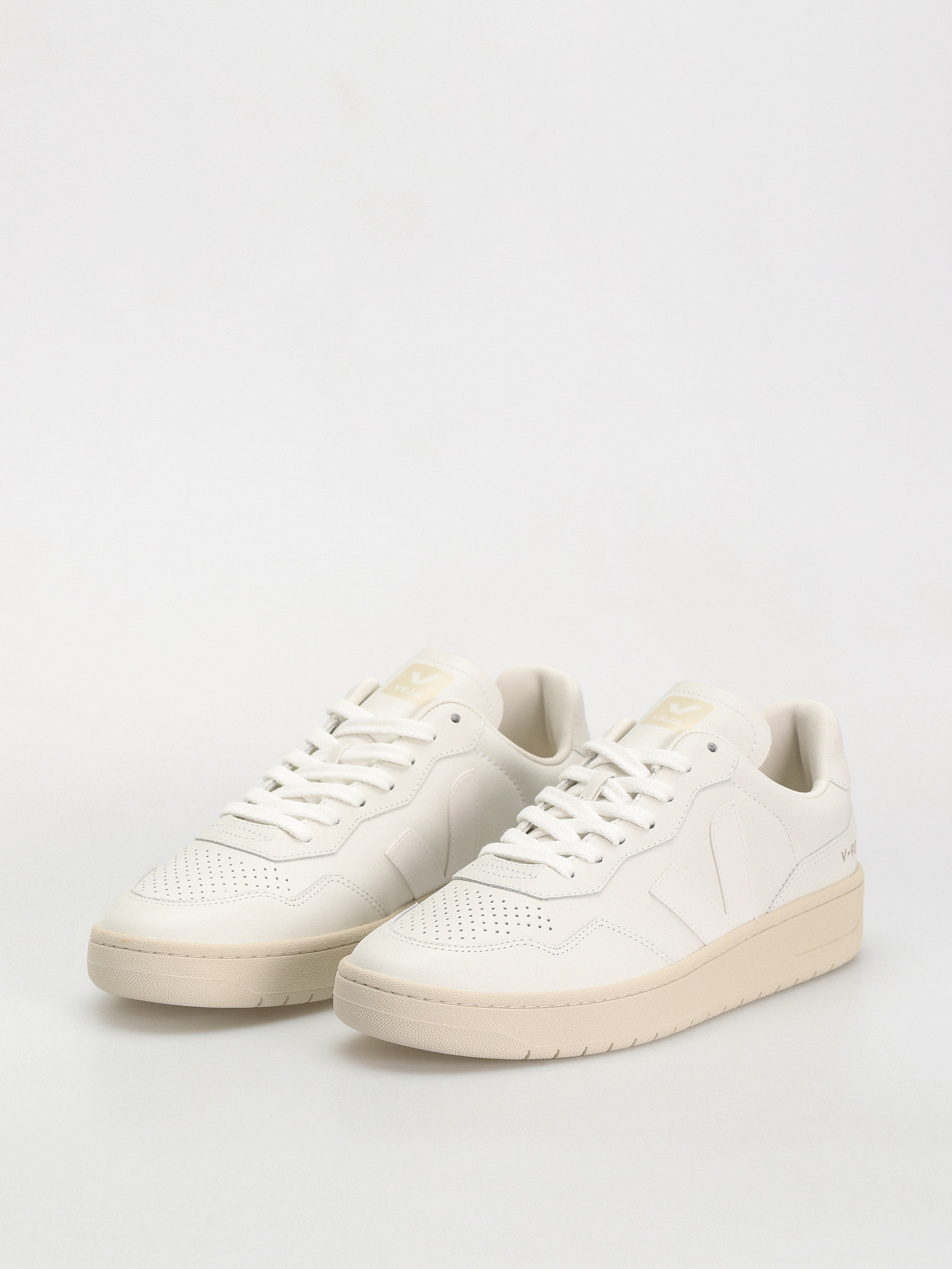 Buty Veja V-90 (extra white)