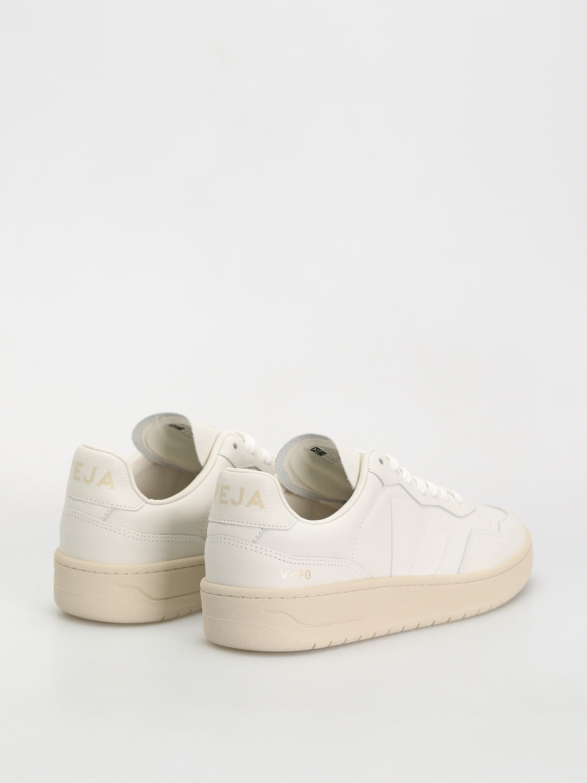 Buty Veja V-90 (extra white)