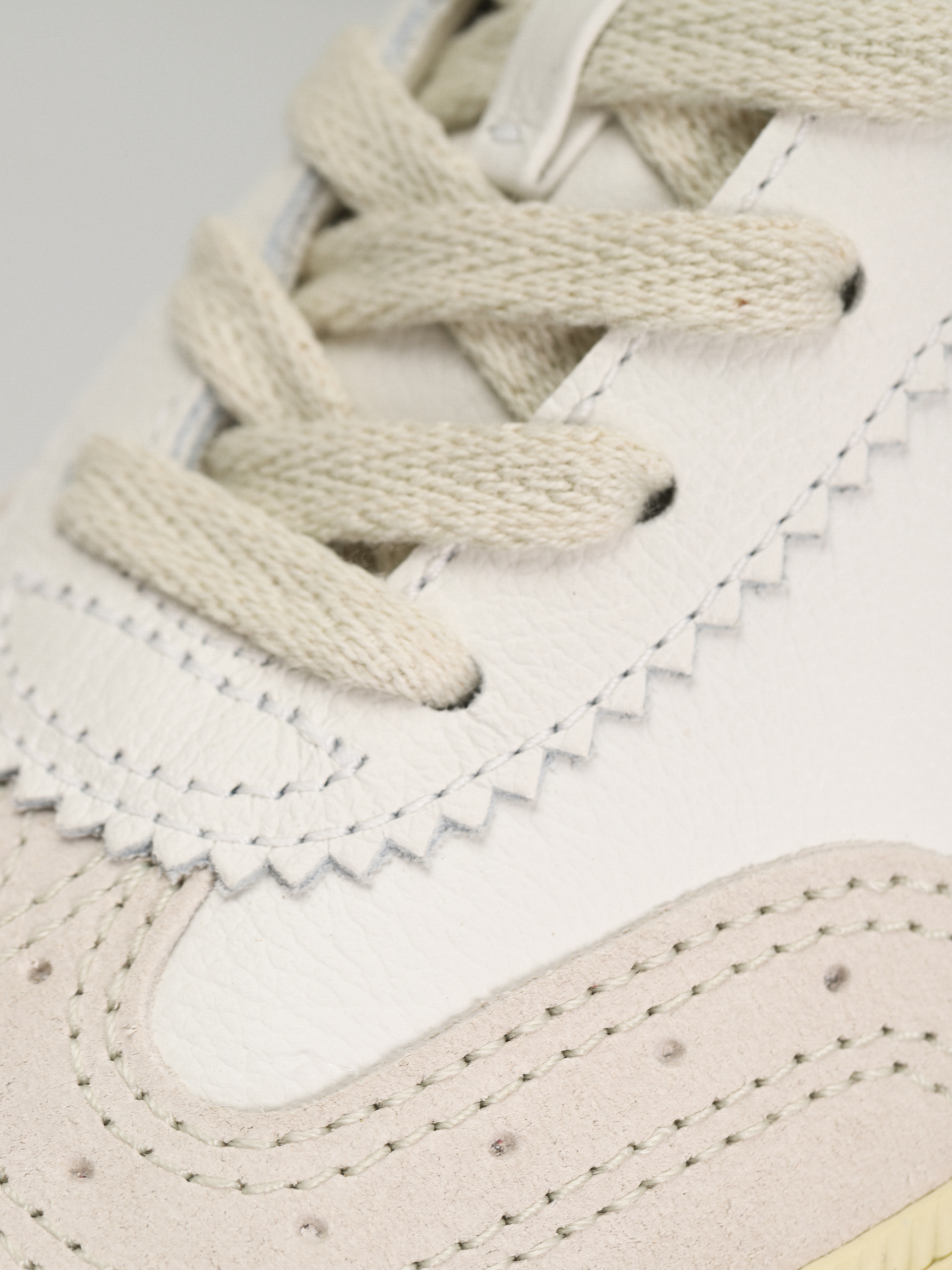 Buty Veja Volley Wmn (white natural)