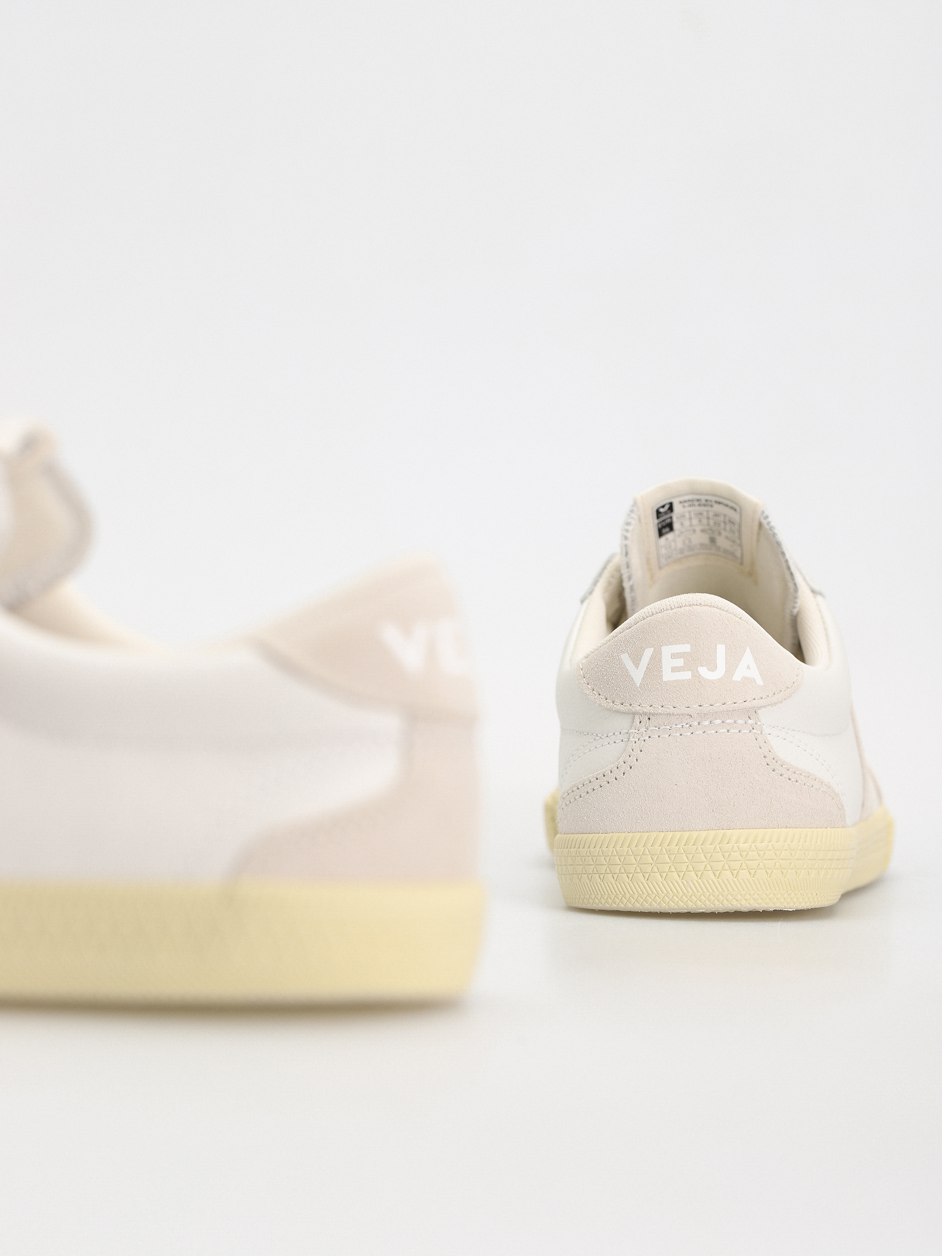 Buty Veja Volley Wmn (white natural)