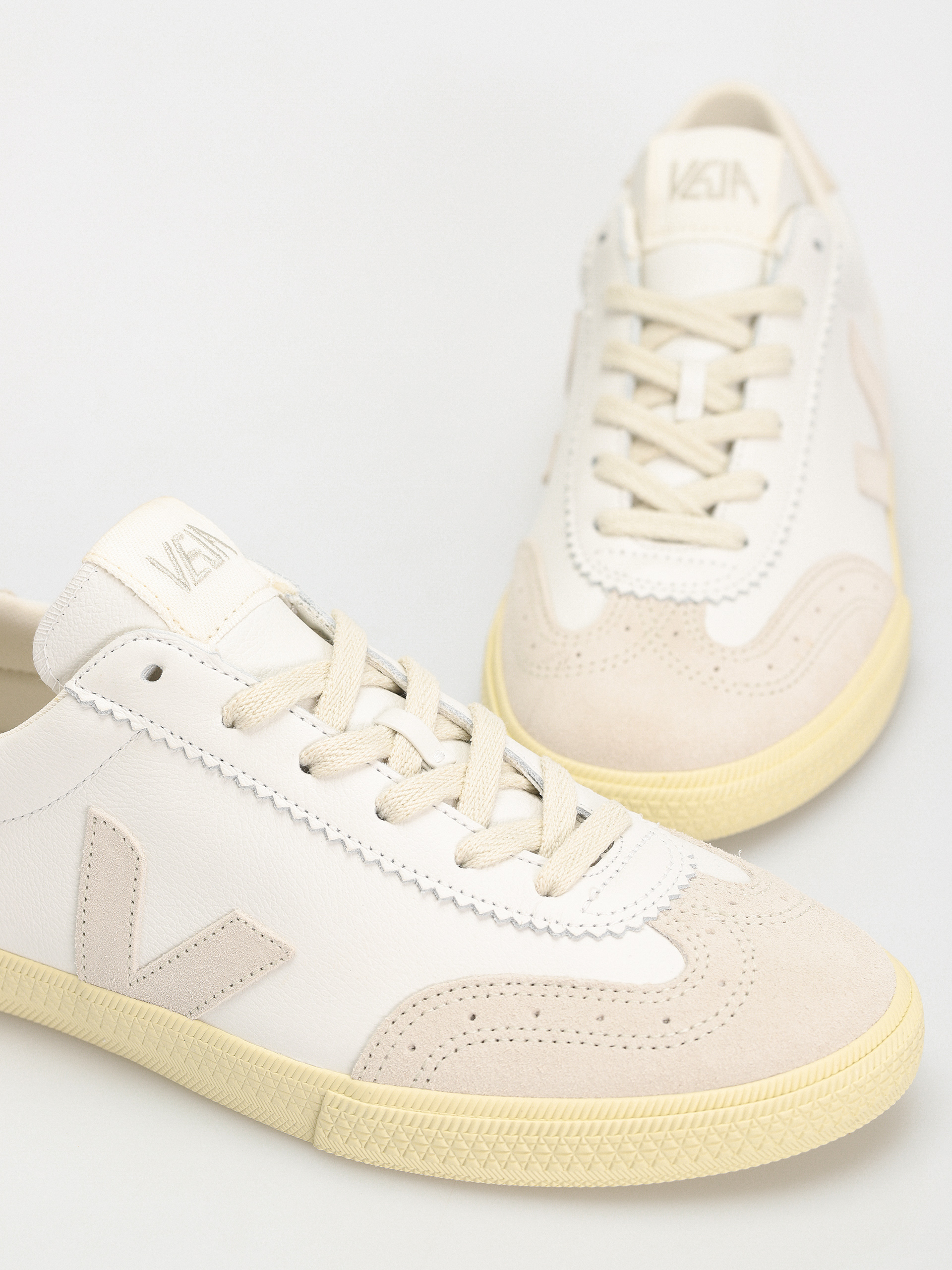 Buty Veja Volley (white natural)