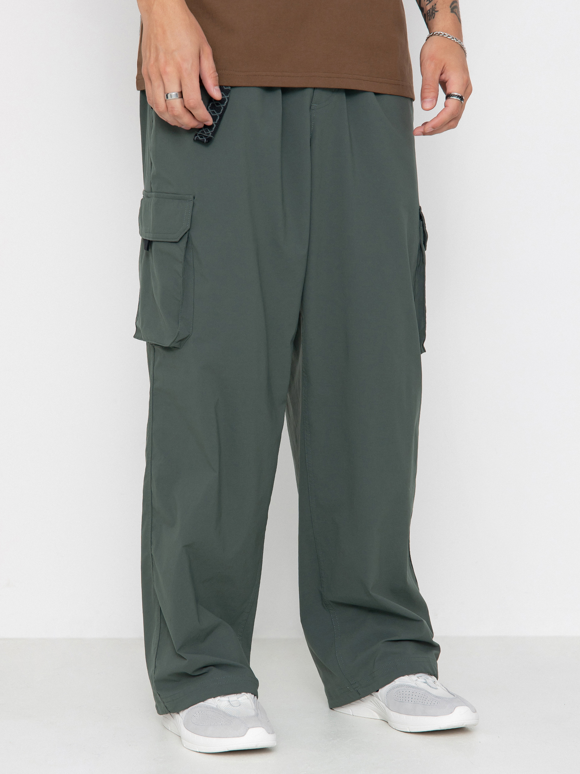 Spodnie Nike SB Kearny (vintage green/white)