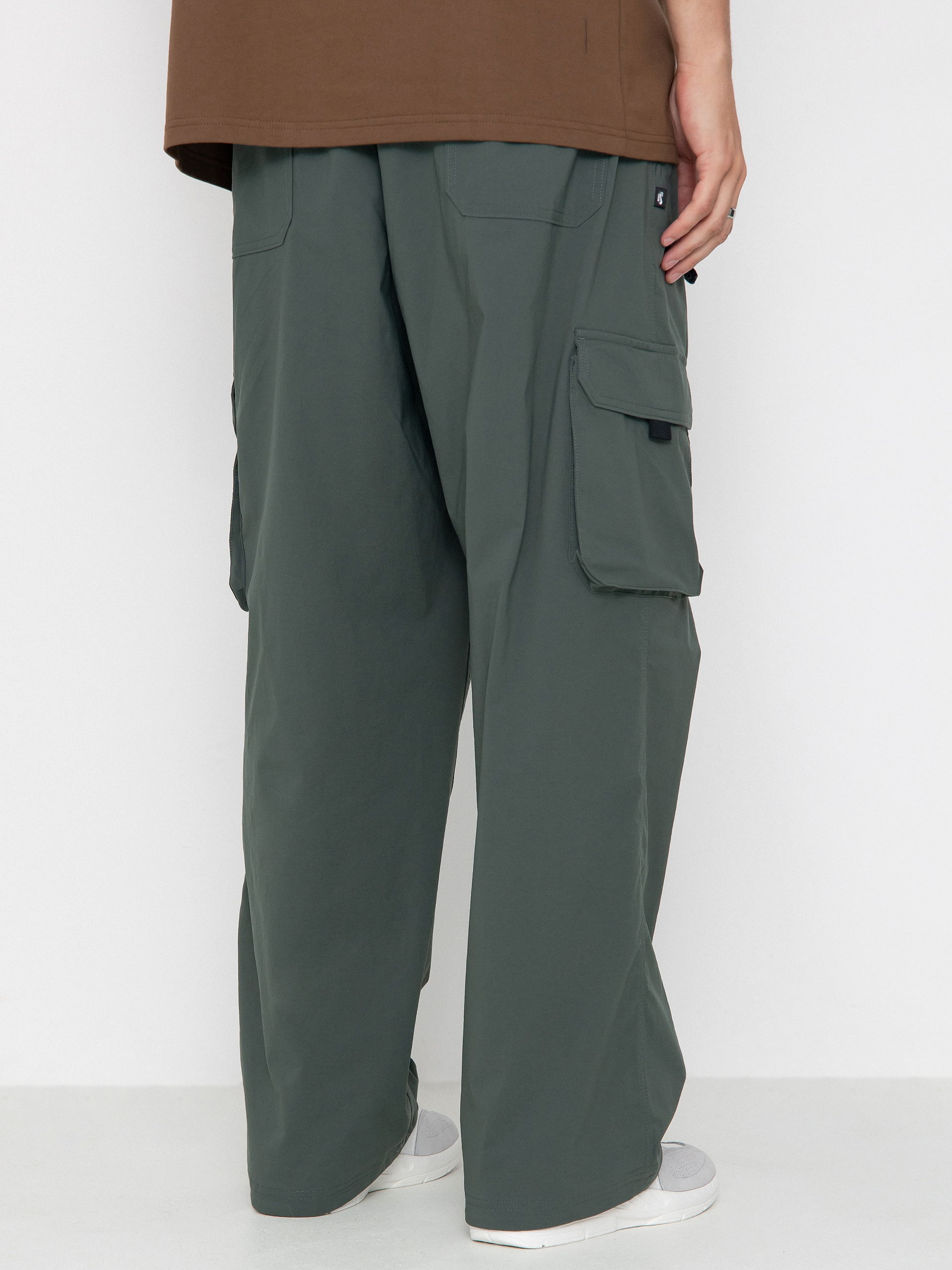 Spodnie Nike SB Kearny (vintage green/white)