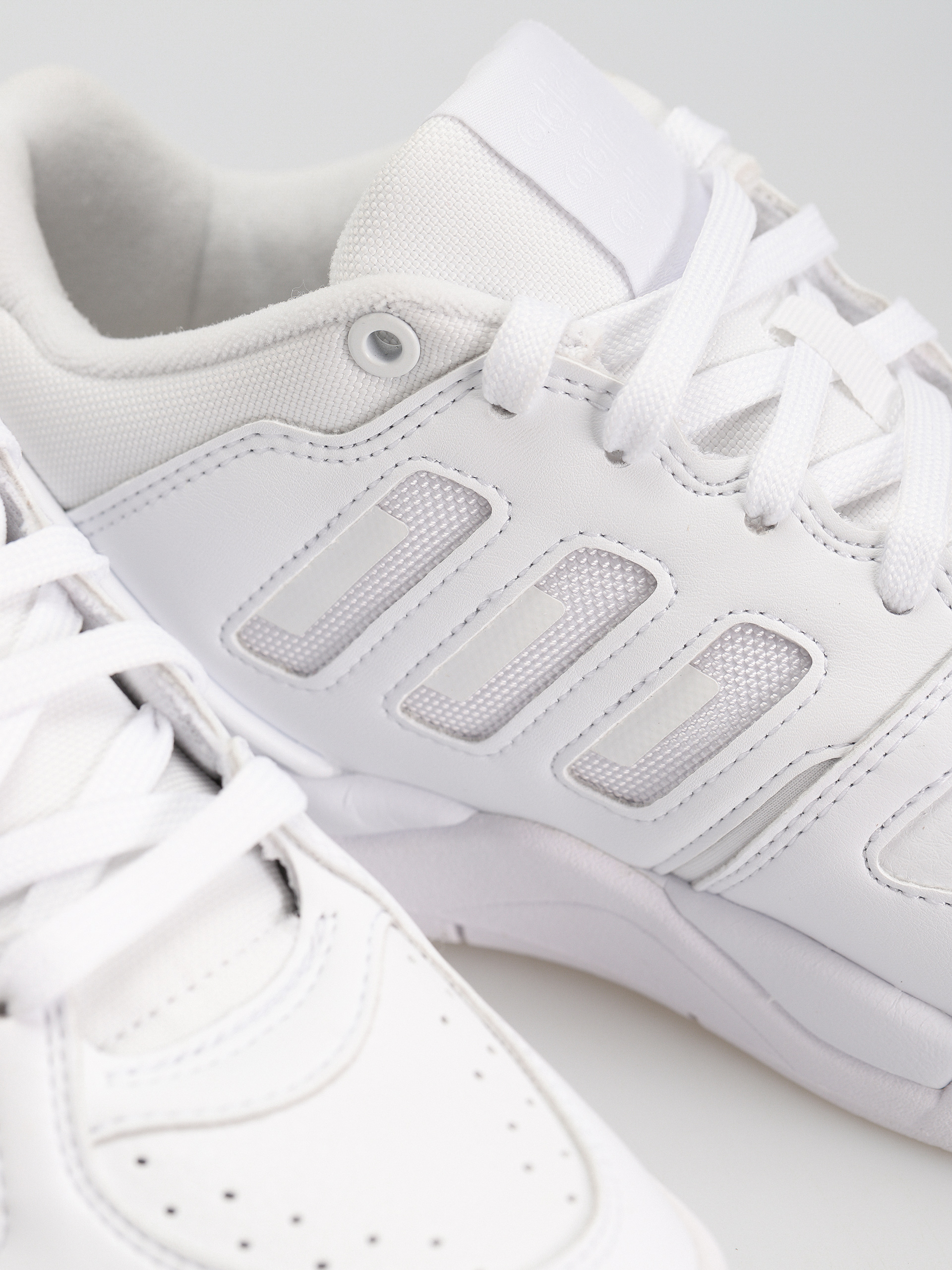 Buty adidas Midcity Low (ftwwht/ftwwht/greone)