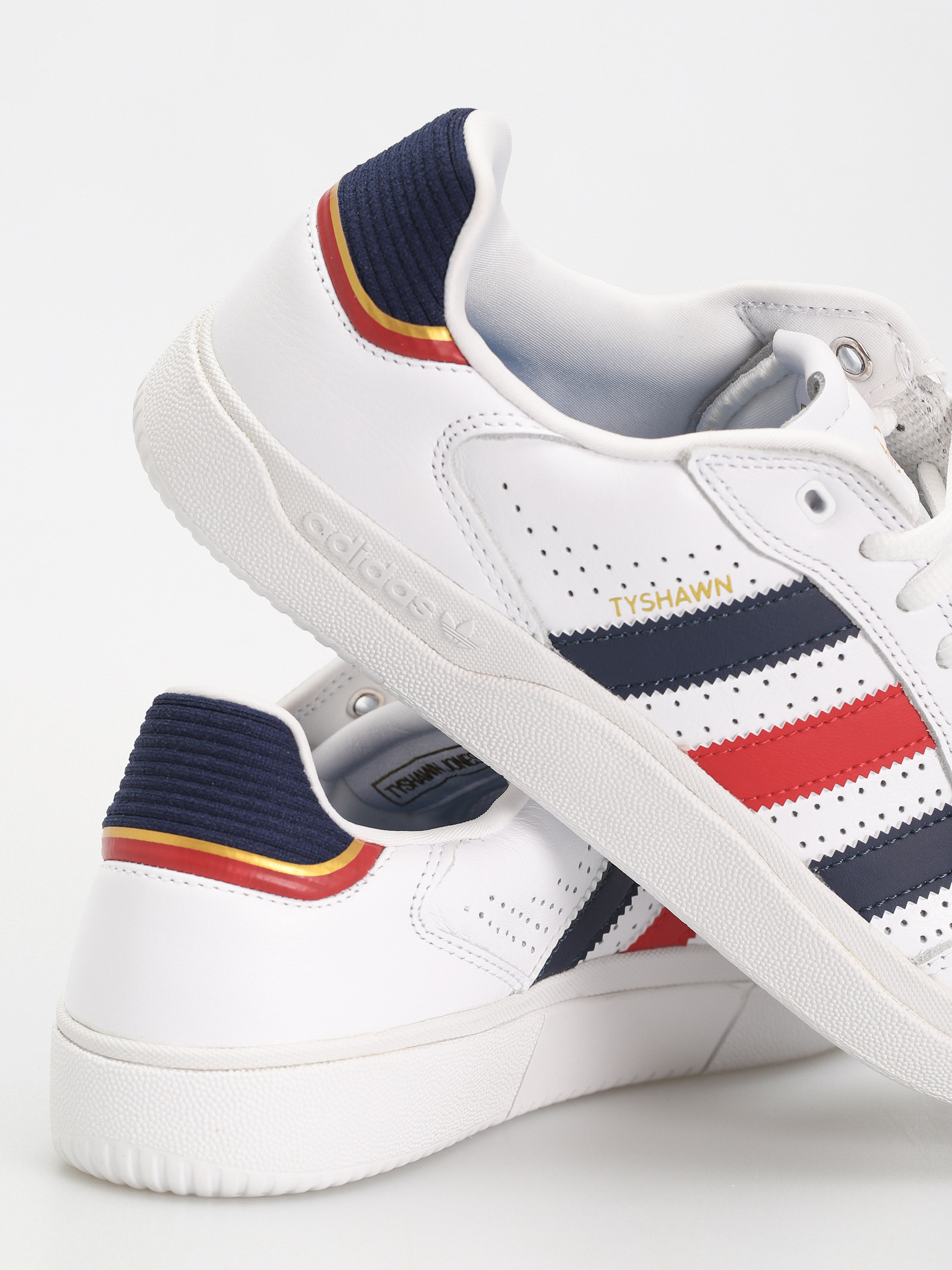 Buty adidas Tyshawn LOW (ftwwht/betsca/goldmt)