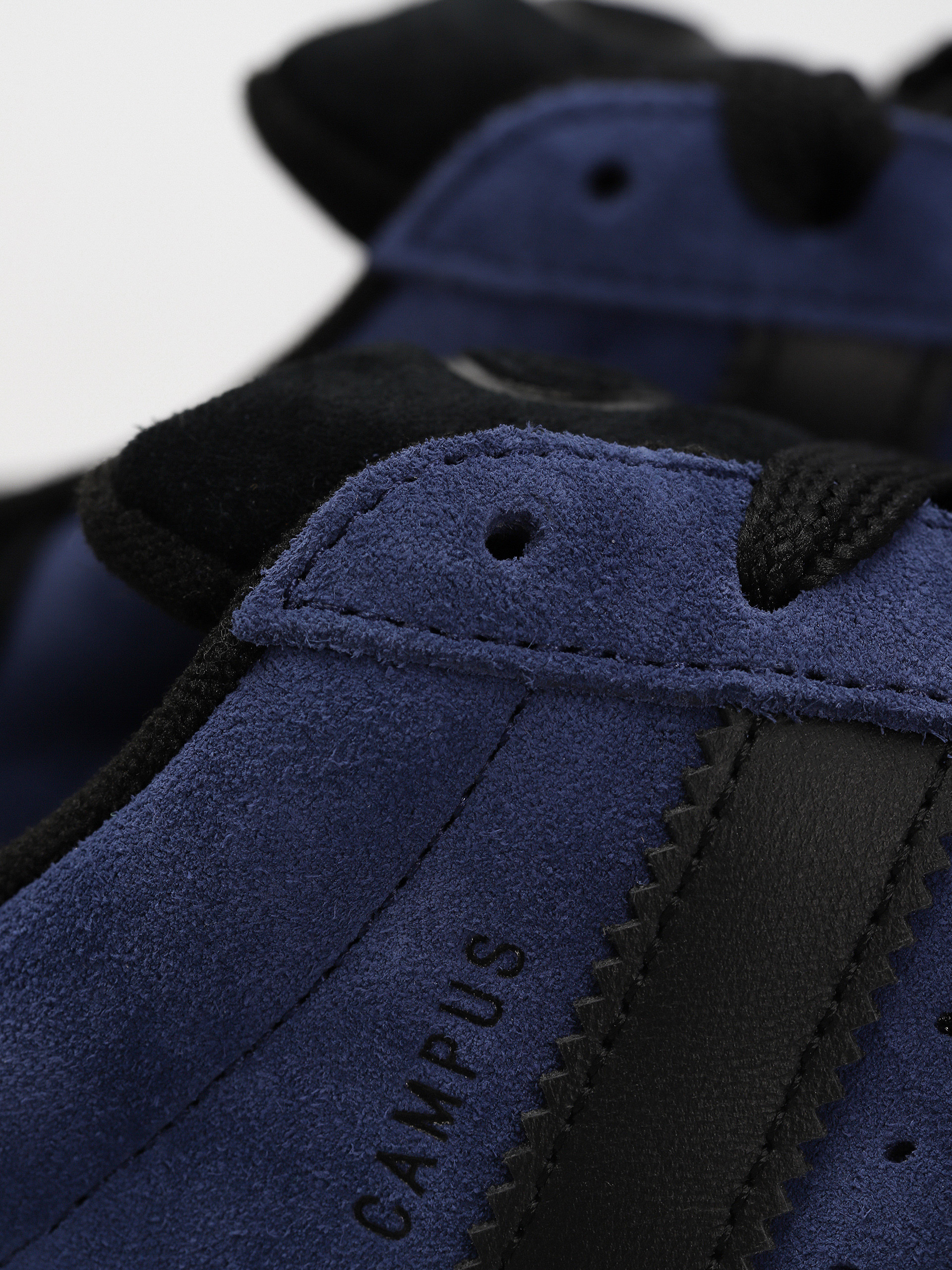 Buty adidas Campus 00s (cblack/cblack/dkblue)