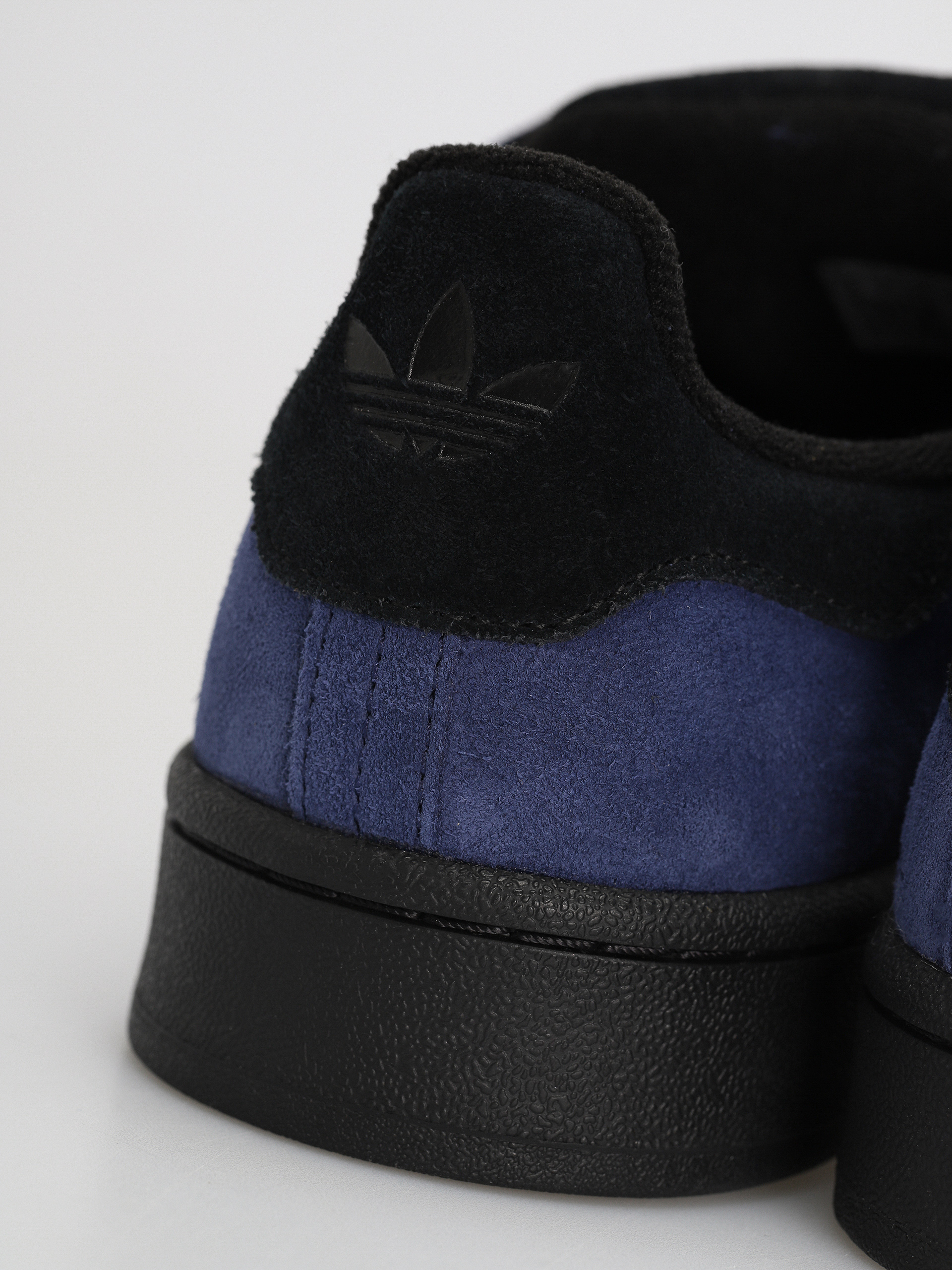 Buty adidas Campus 00s (cblack/cblack/dkblue)