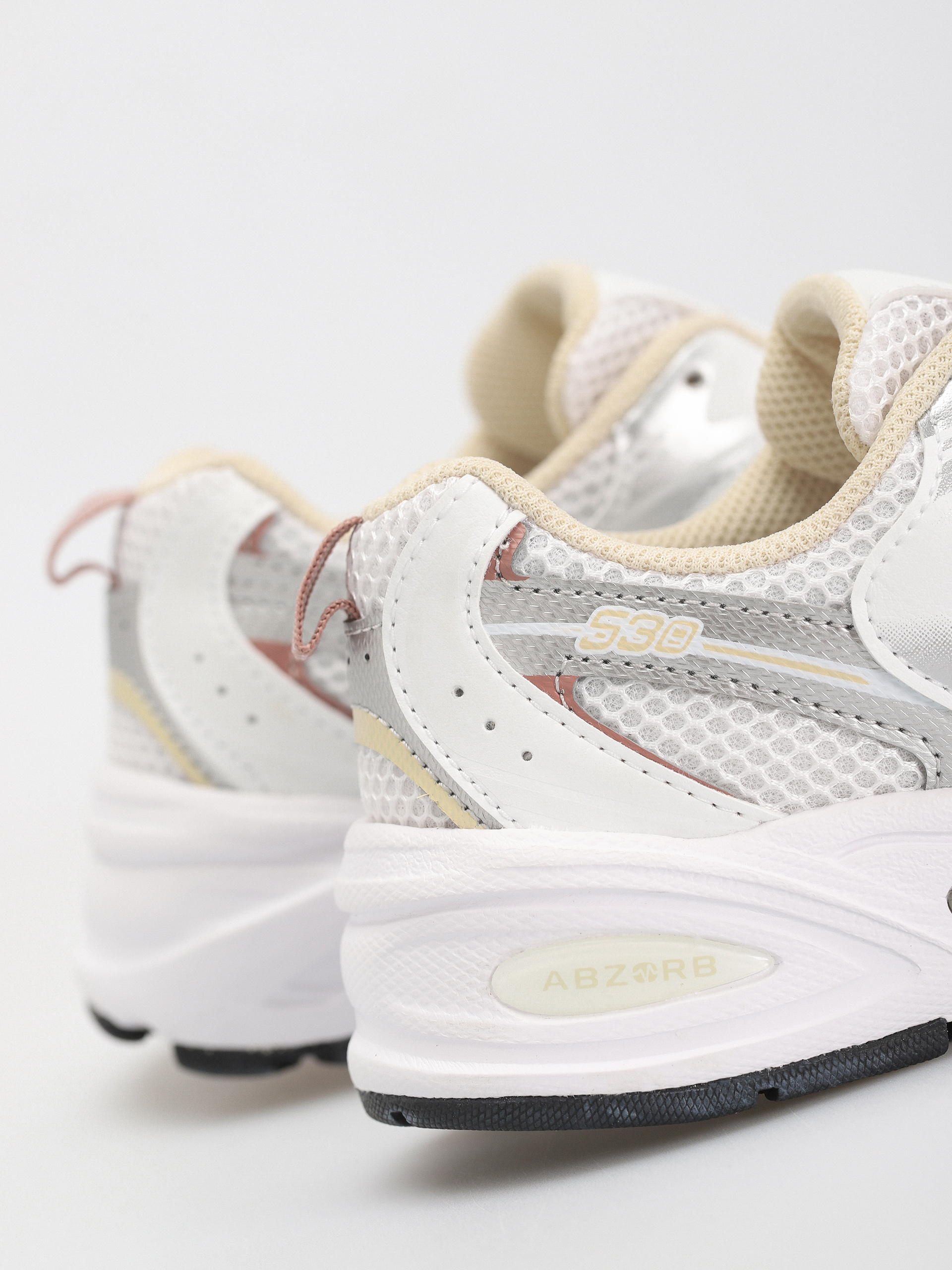 Buty New Balance 530 JR (white silver beige)