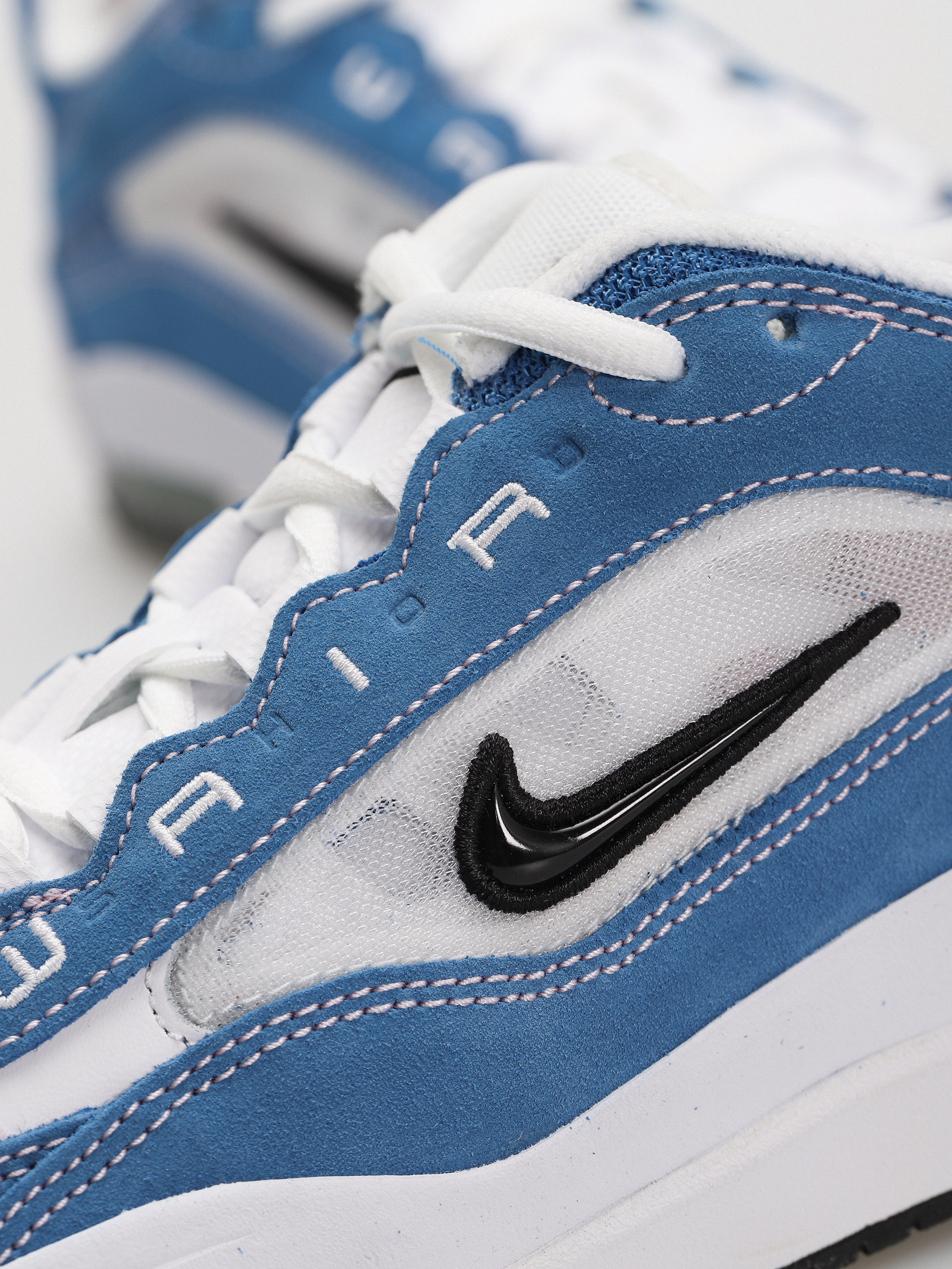 Buty Nike SB Air Max Ishod (star blue/black white med soft pink)