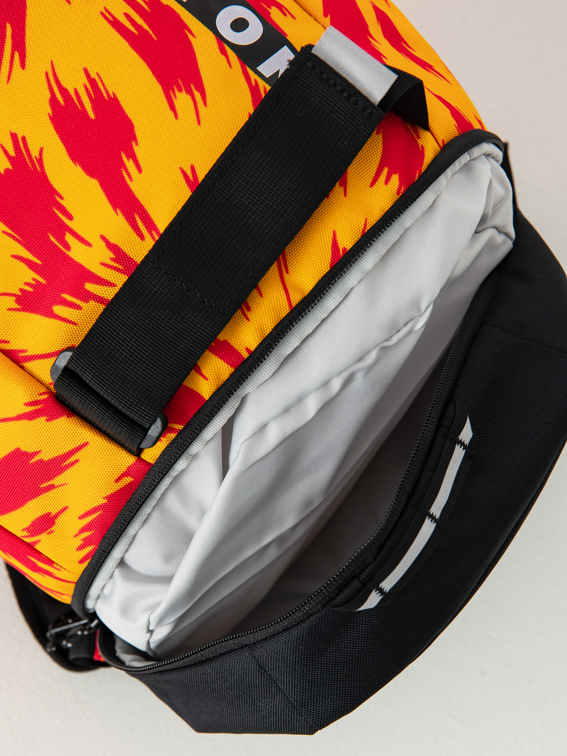 Plecak Burton Distortion 18L JR (fur goldenrod)