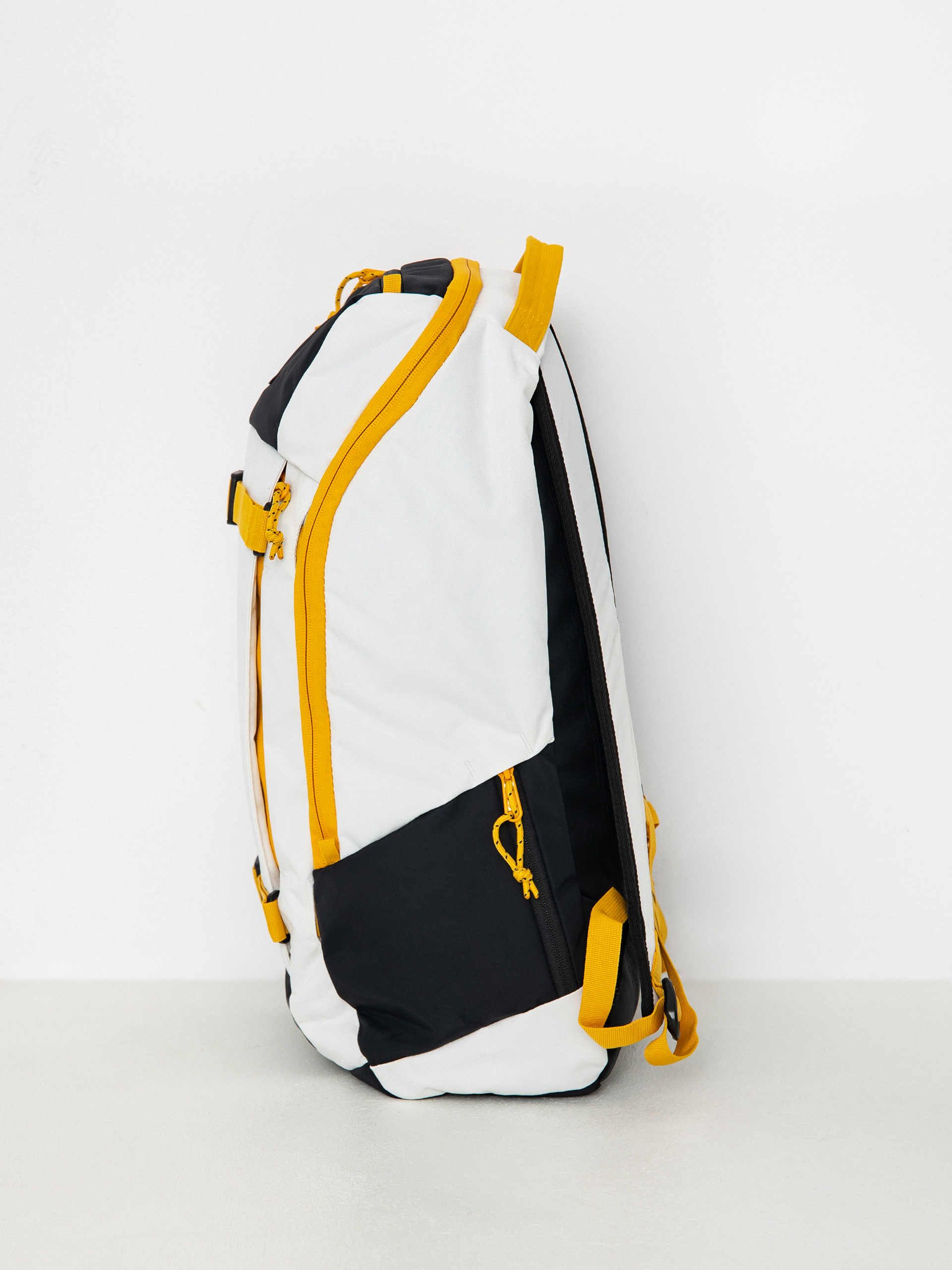 Plecak Burton Kilo 2.0 27L (stout white/goldenrod/true black)