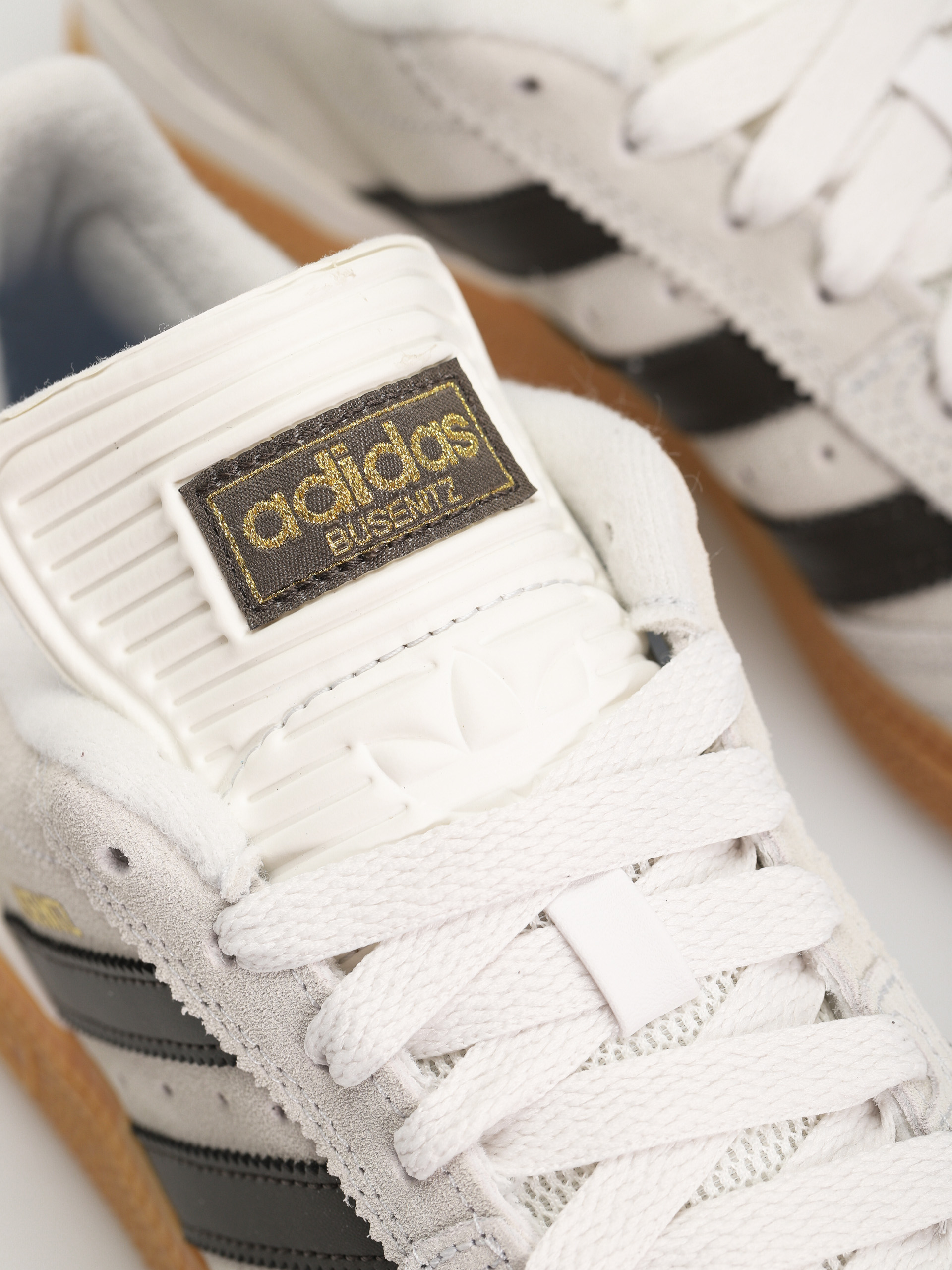 Buty adidas Busenitz (crywht/shaoli/gum3)
