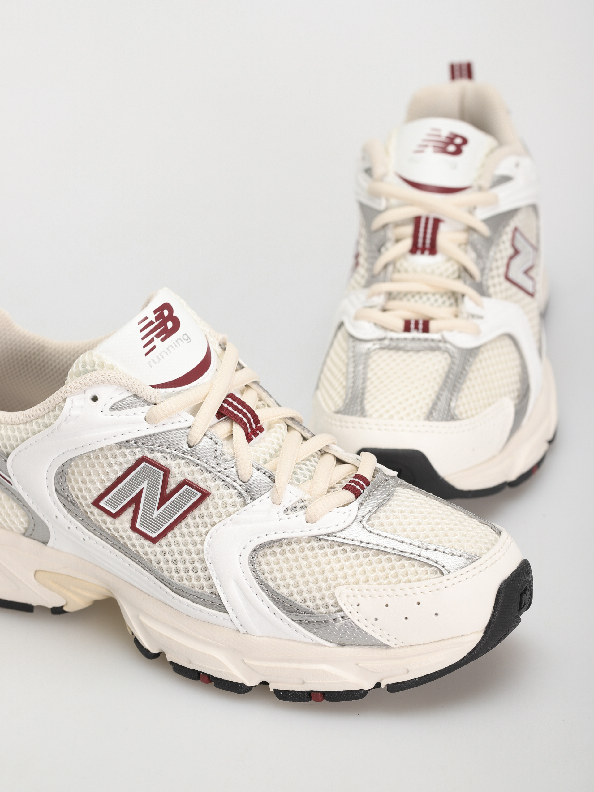 Buty New Balance 530 (sea salt maroon)