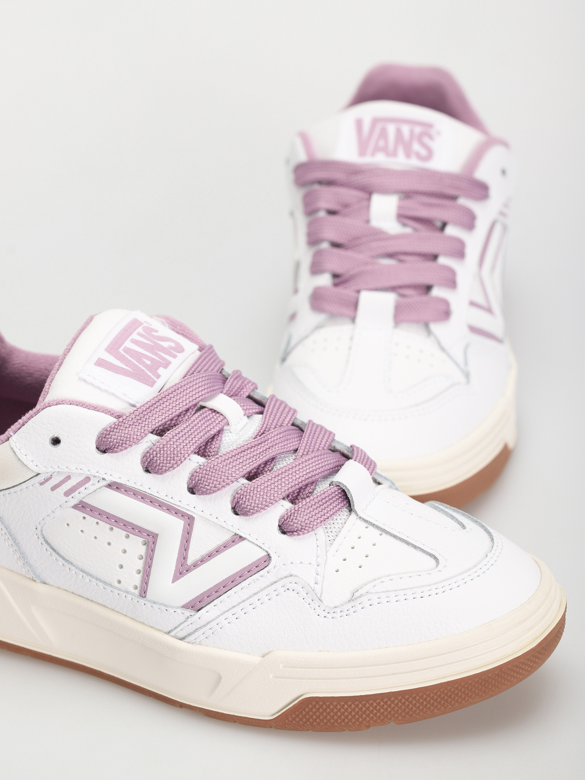 Buty Vans Upland (vintage leather purple)