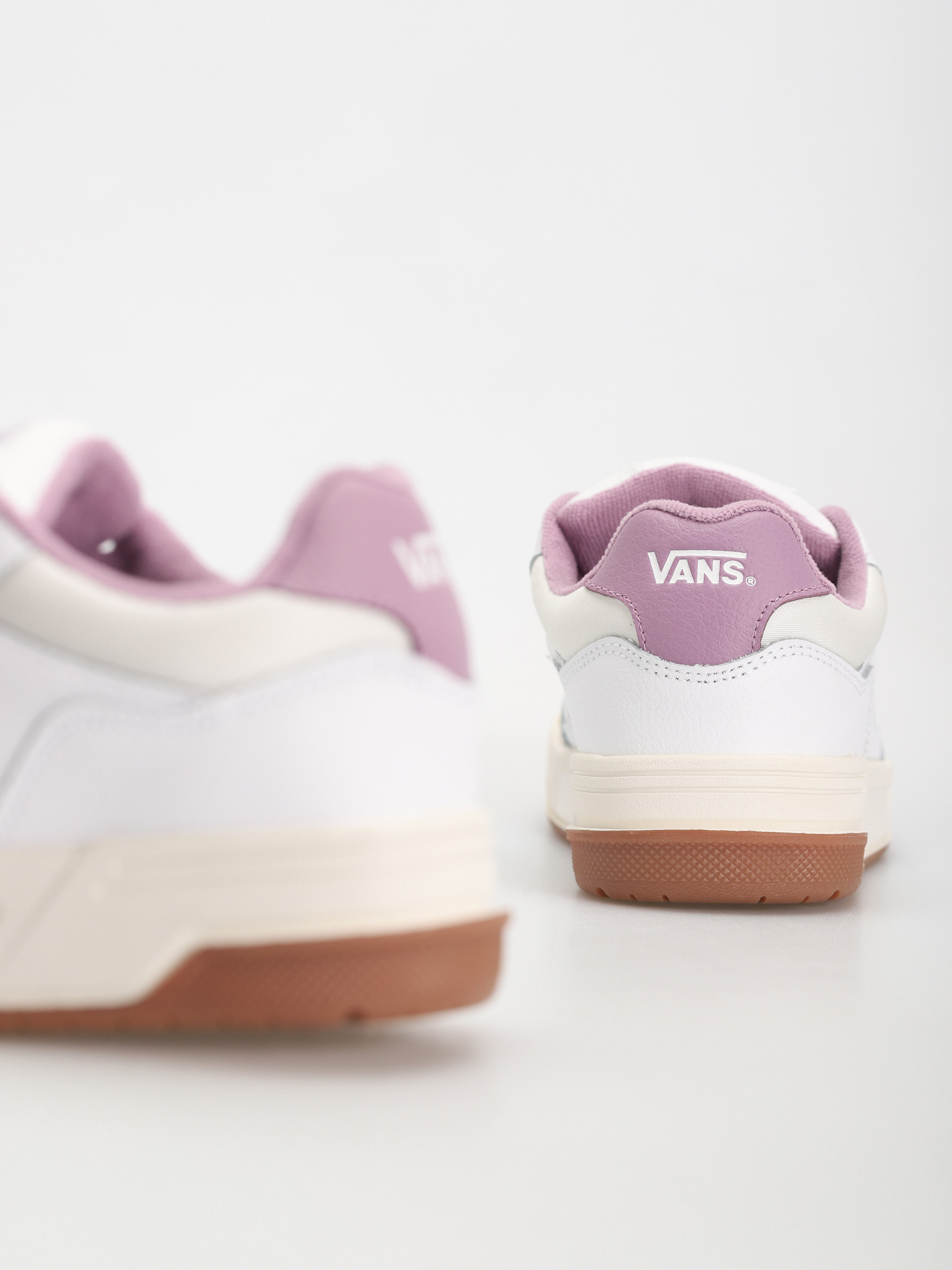 Buty Vans Upland (vintage leather purple)