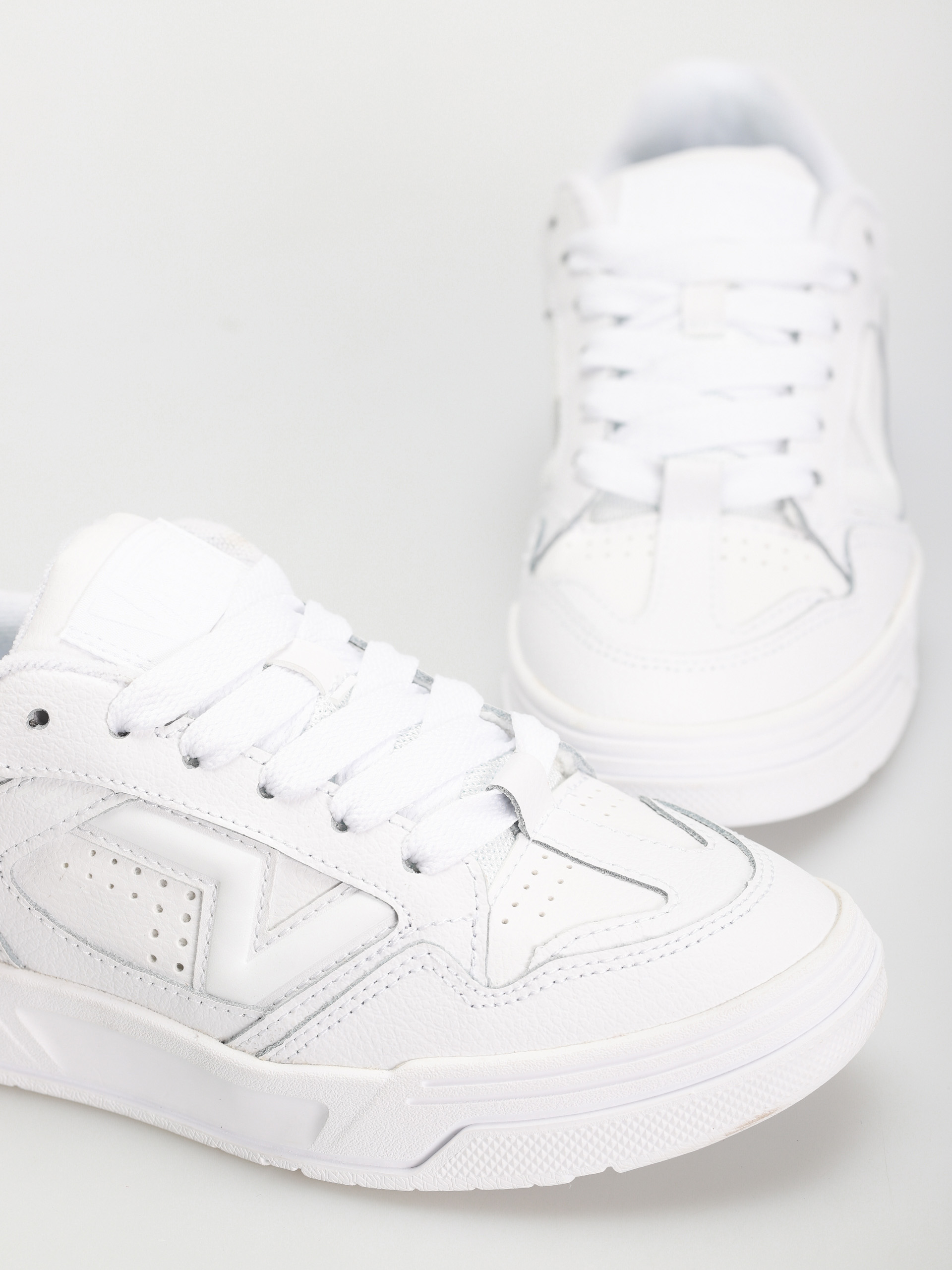 Buty Vans Upland (white/white)