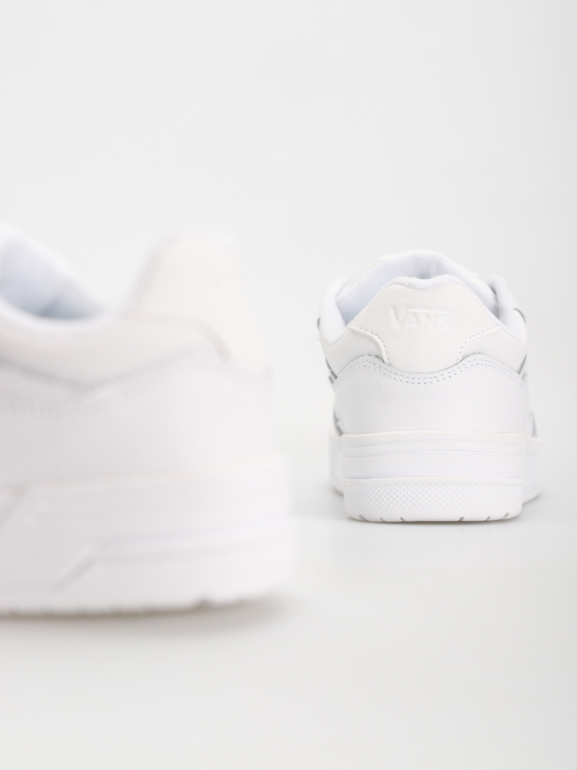 Buty Vans Upland (white/white)