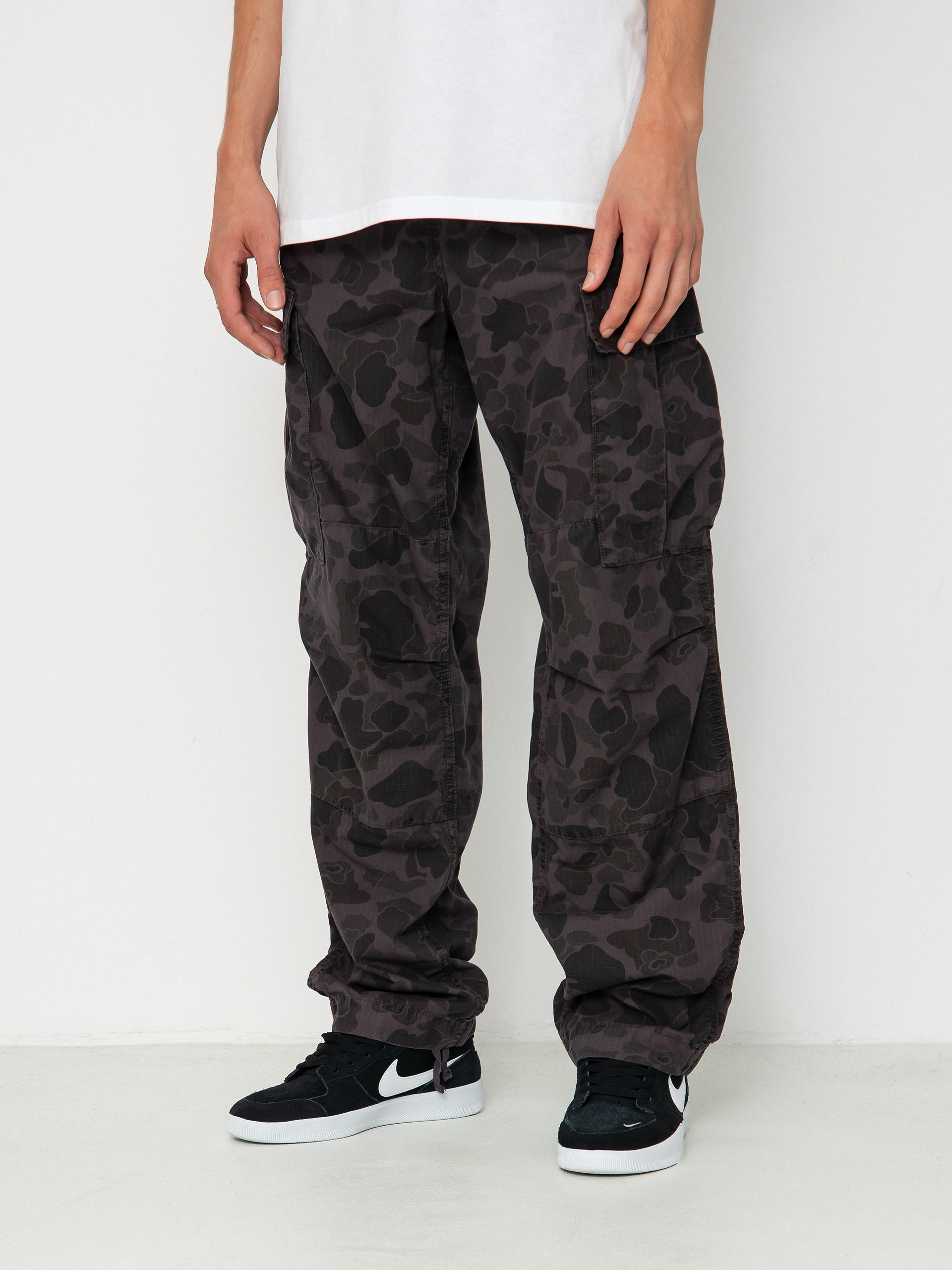 カーハート　REGULAR CARGO PANT - Camo Duck Spodnie Carhartt WIP Duck Cargo - szary (camo duck/green