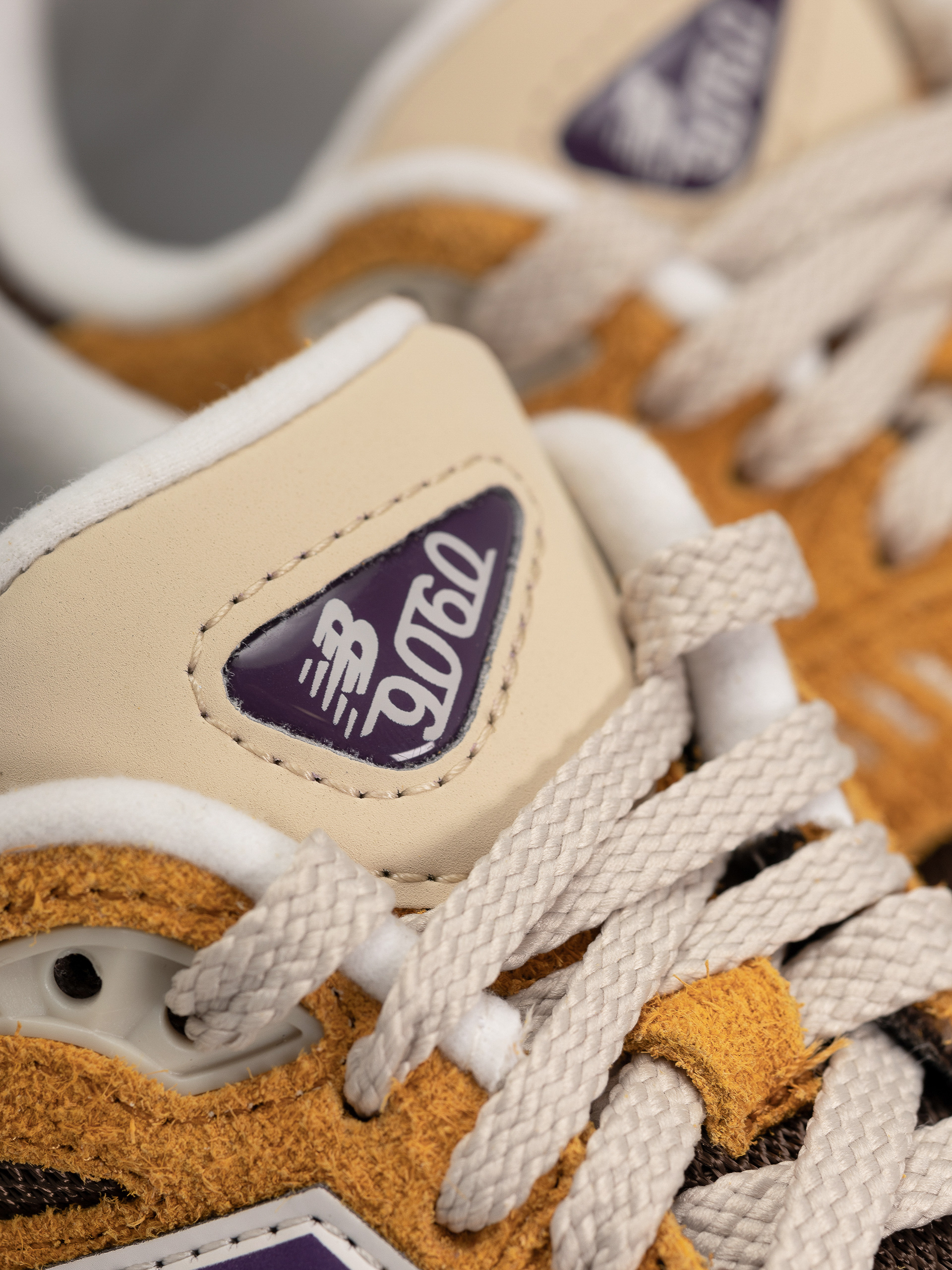Buty New Balance 9060 (butterscotch)