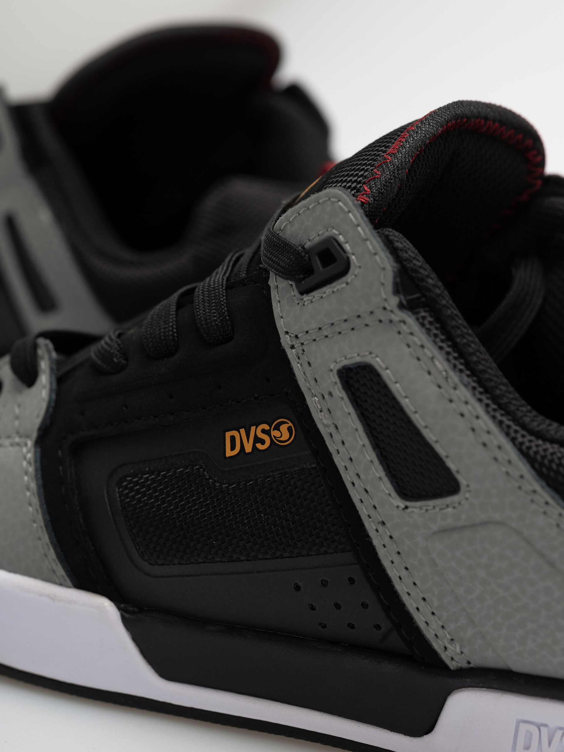 Buty DVS Comanche Lt (charcoal/black/gld)