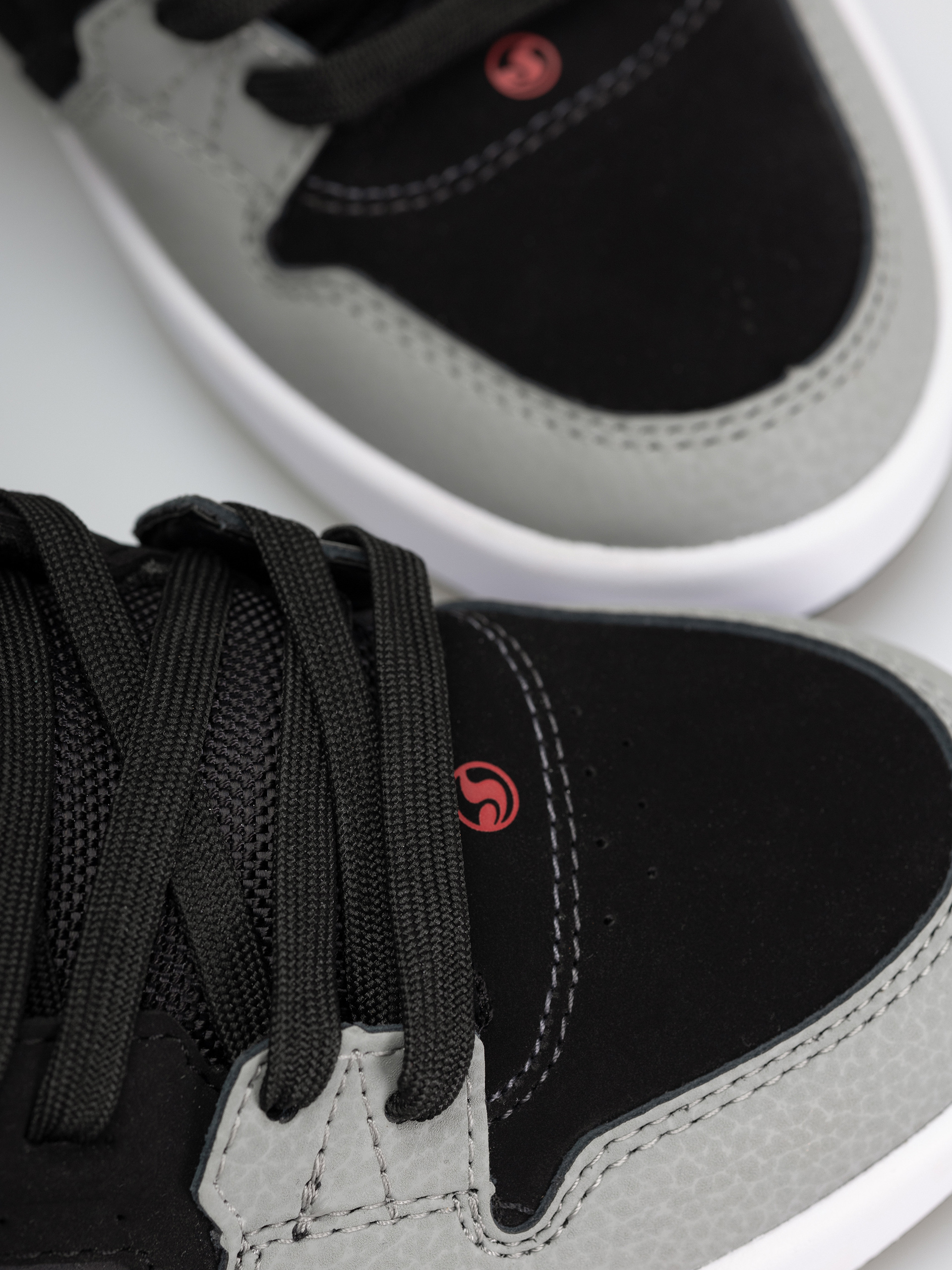 Buty DVS Comanche Lt (charcoal/black/gld)