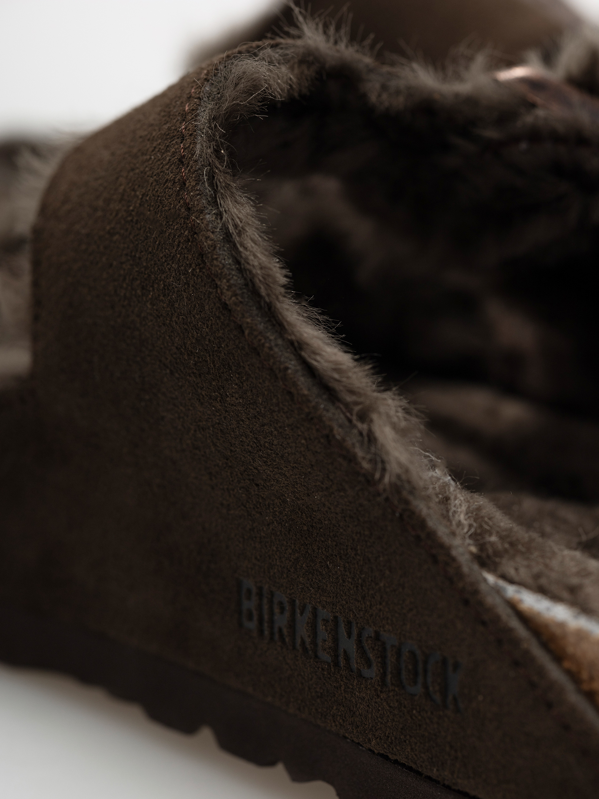 Klapki Birkenstock Arizona Shearling Suede Leather Fur Narrow Wmn (mocha)