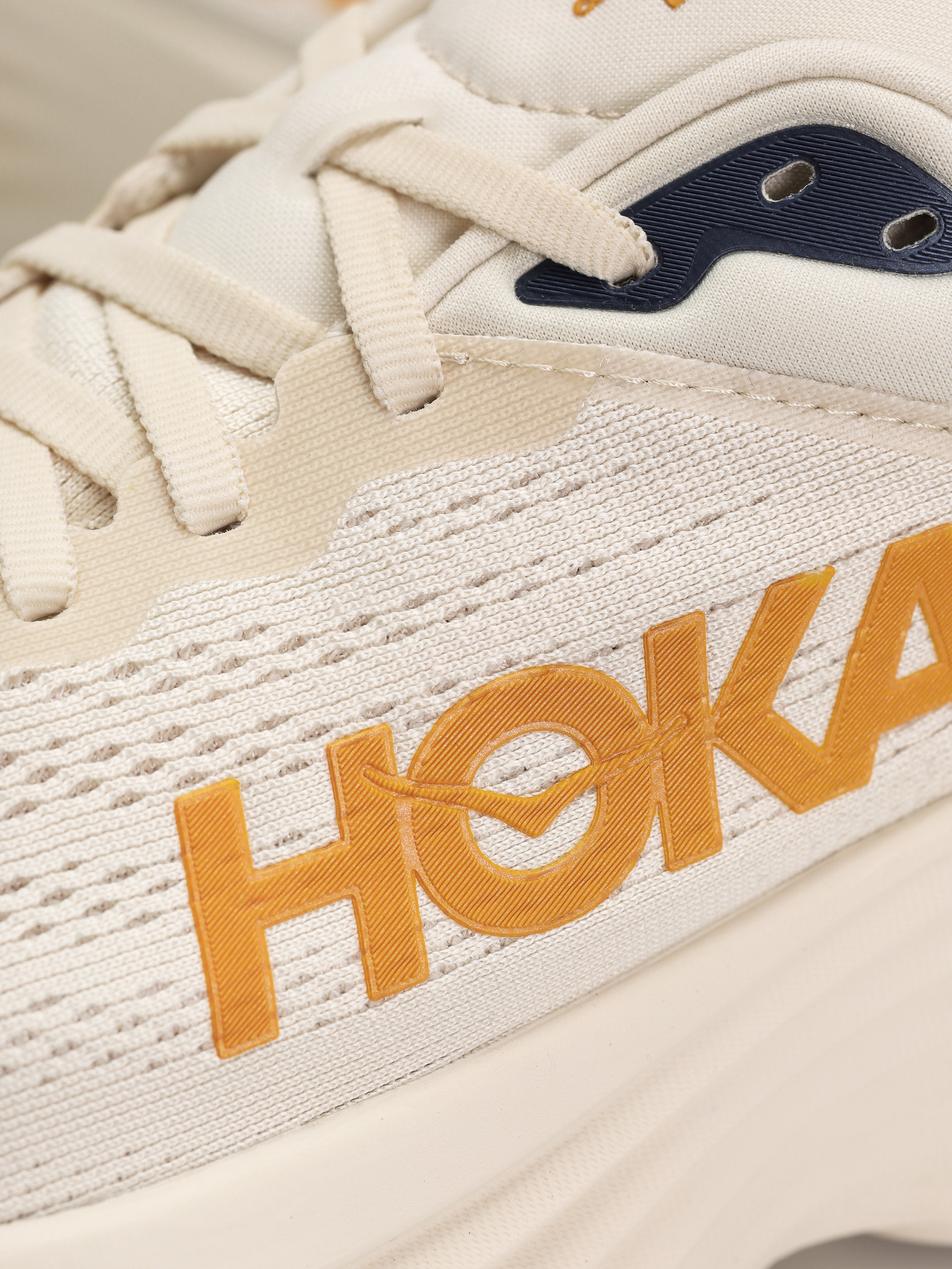 Buty Hoka Bondi 8 (oat milk/alabaster)
