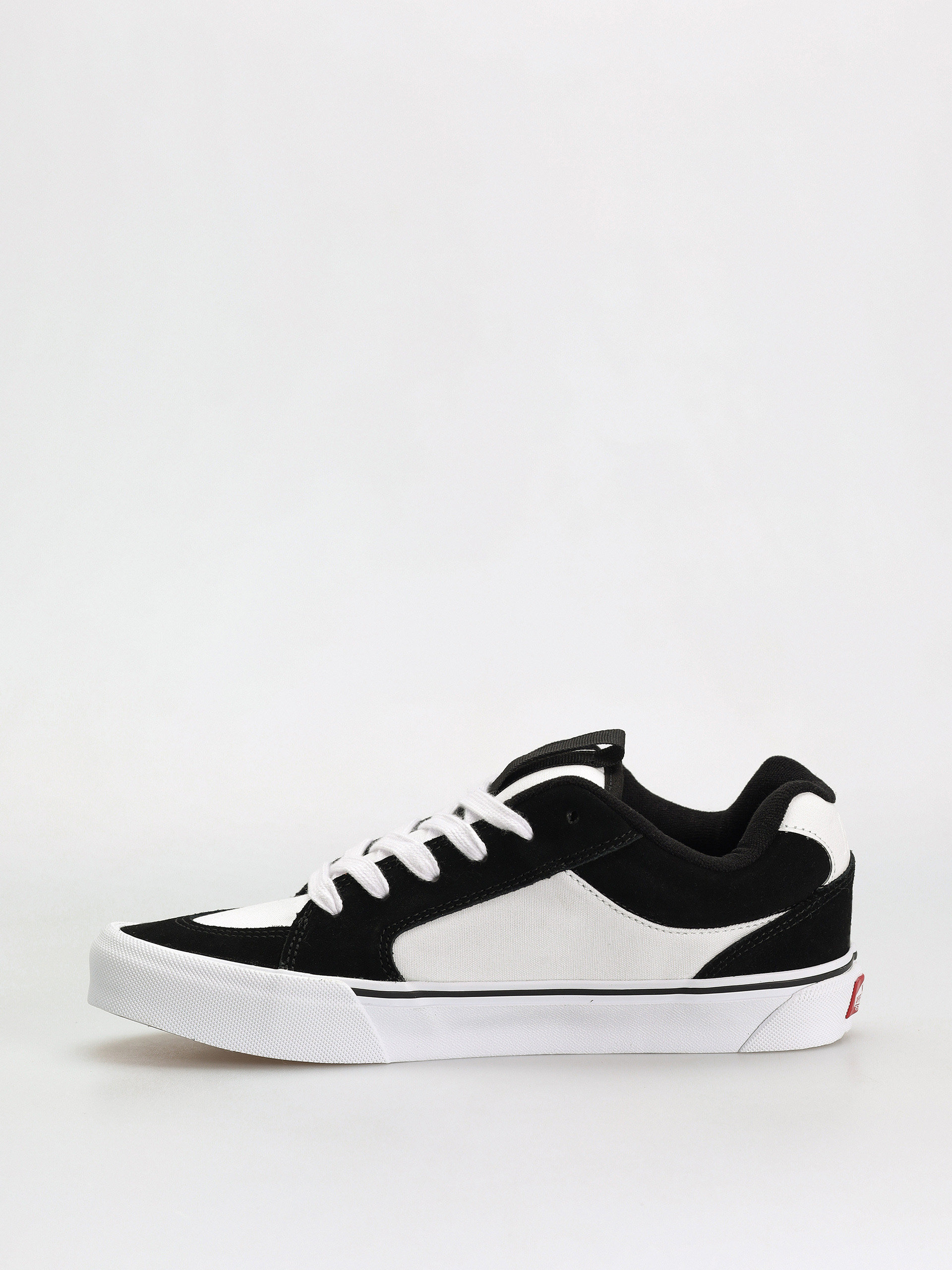 Buty Vans Chukka Push (2-tone black/white)