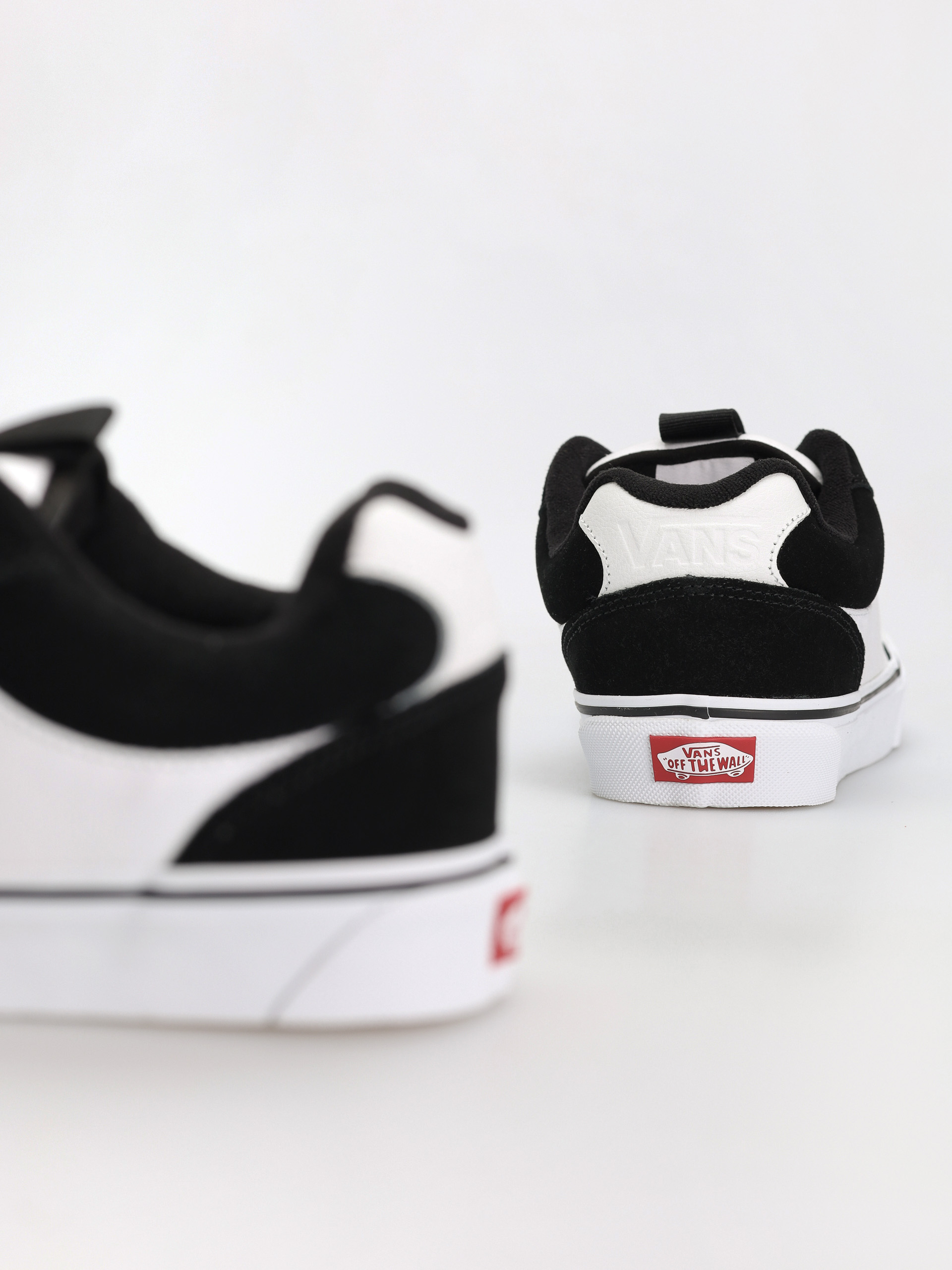 Buty Vans Chukka Push (2-tone black/white)