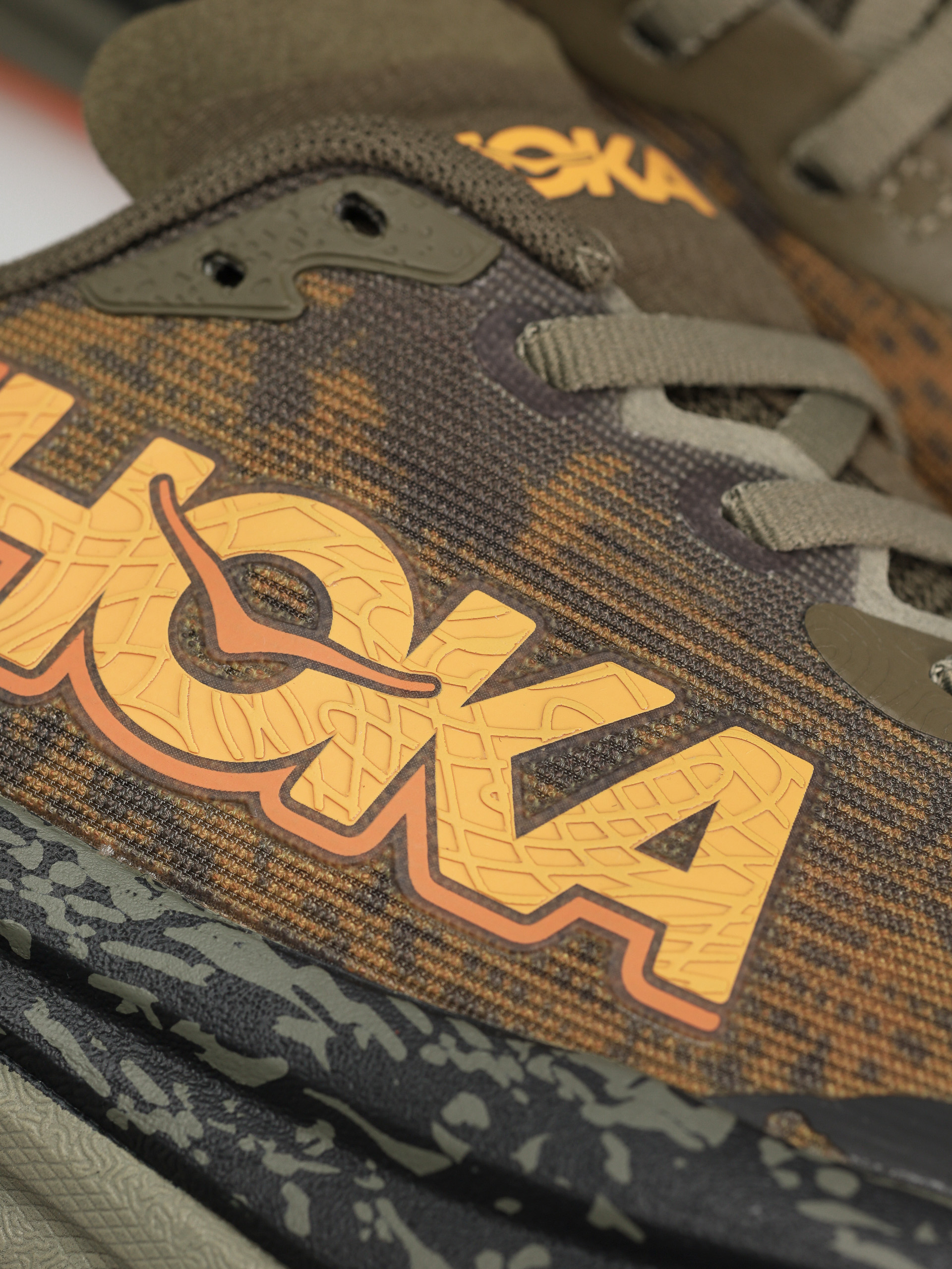 Buty Hoka Speedgoat 6 (antique olive/squash)