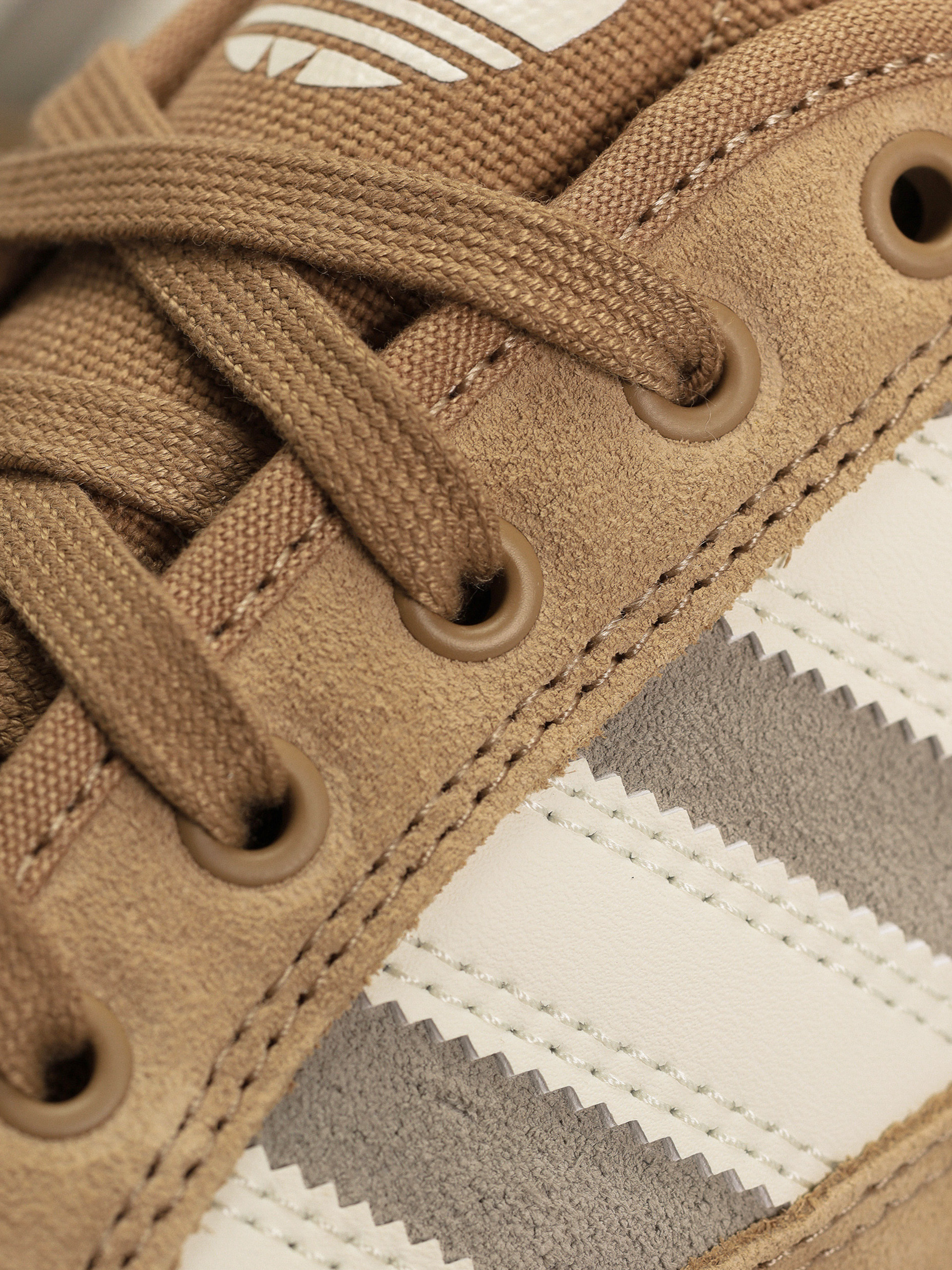 Buty adidas Court TNS Premiere (cardbo/owhite/silpeb)