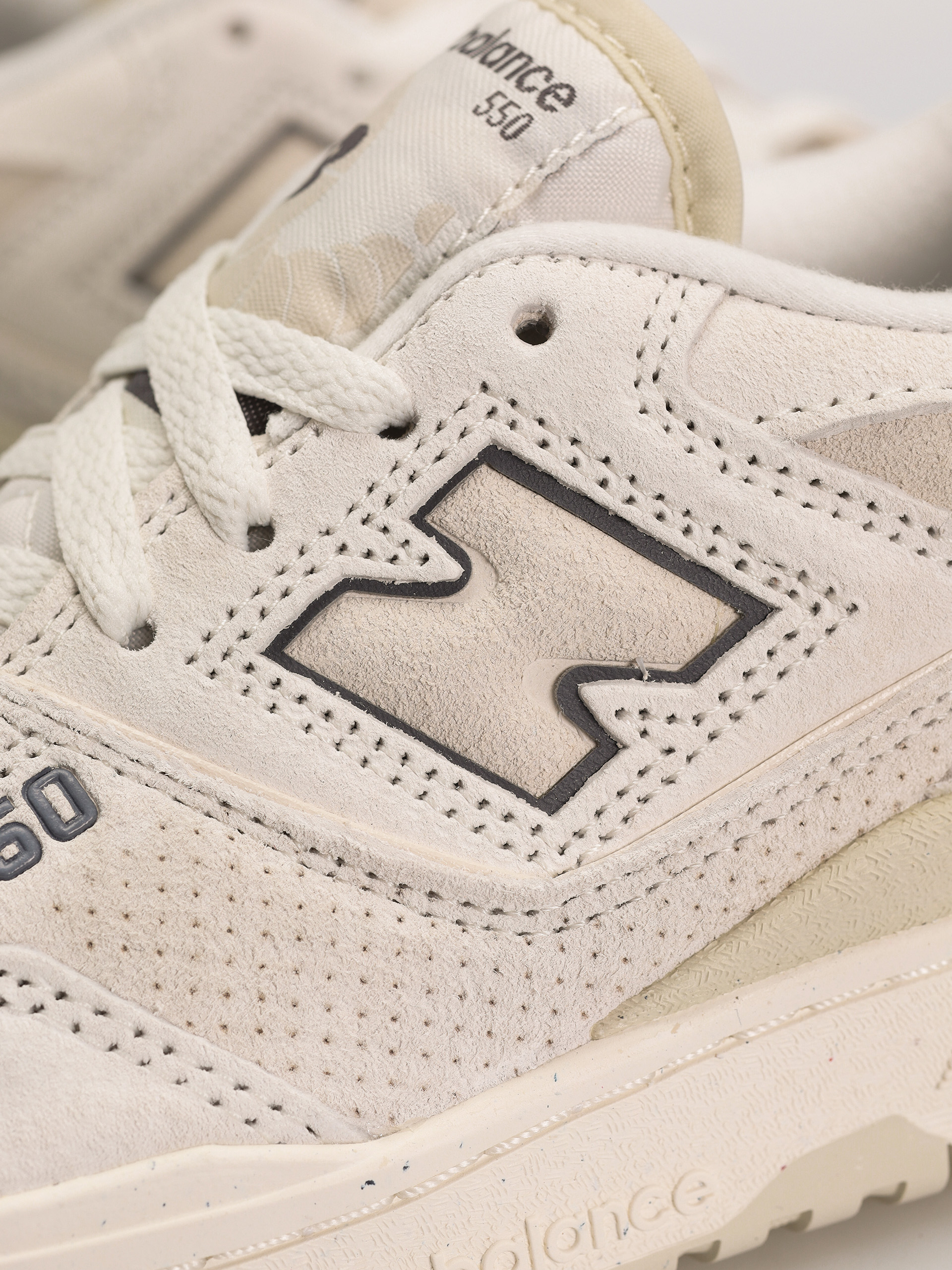 Buty New Balance 550 Wmn (turtledove)