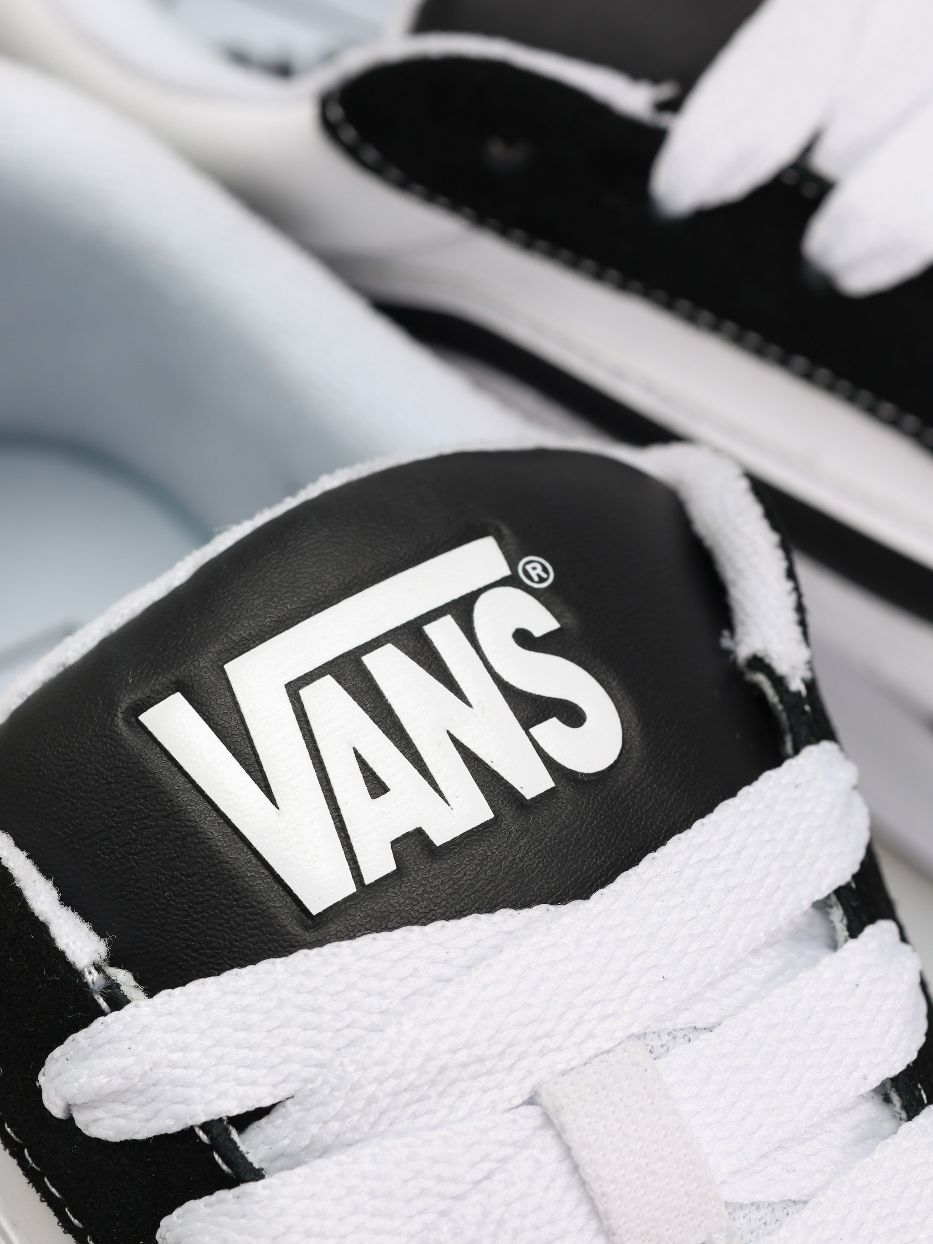 Buty Vans Hylane (black/white)