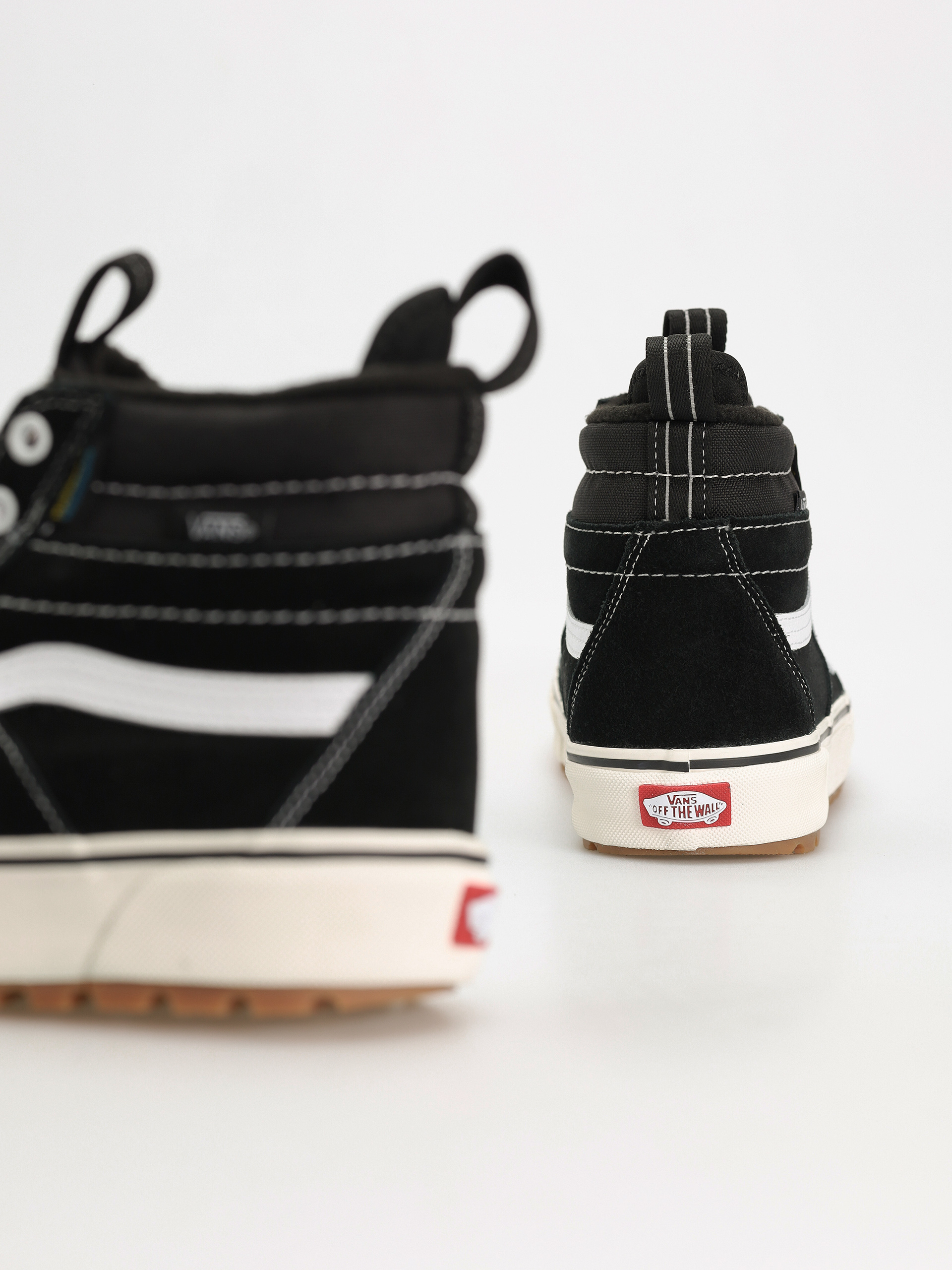 VANS★SK8-HI WATERPROOF★兼用★BLACK/TRUE WHITE Buty Vans Sk8 Hi Waterproof MTE - czarny (black/true white)