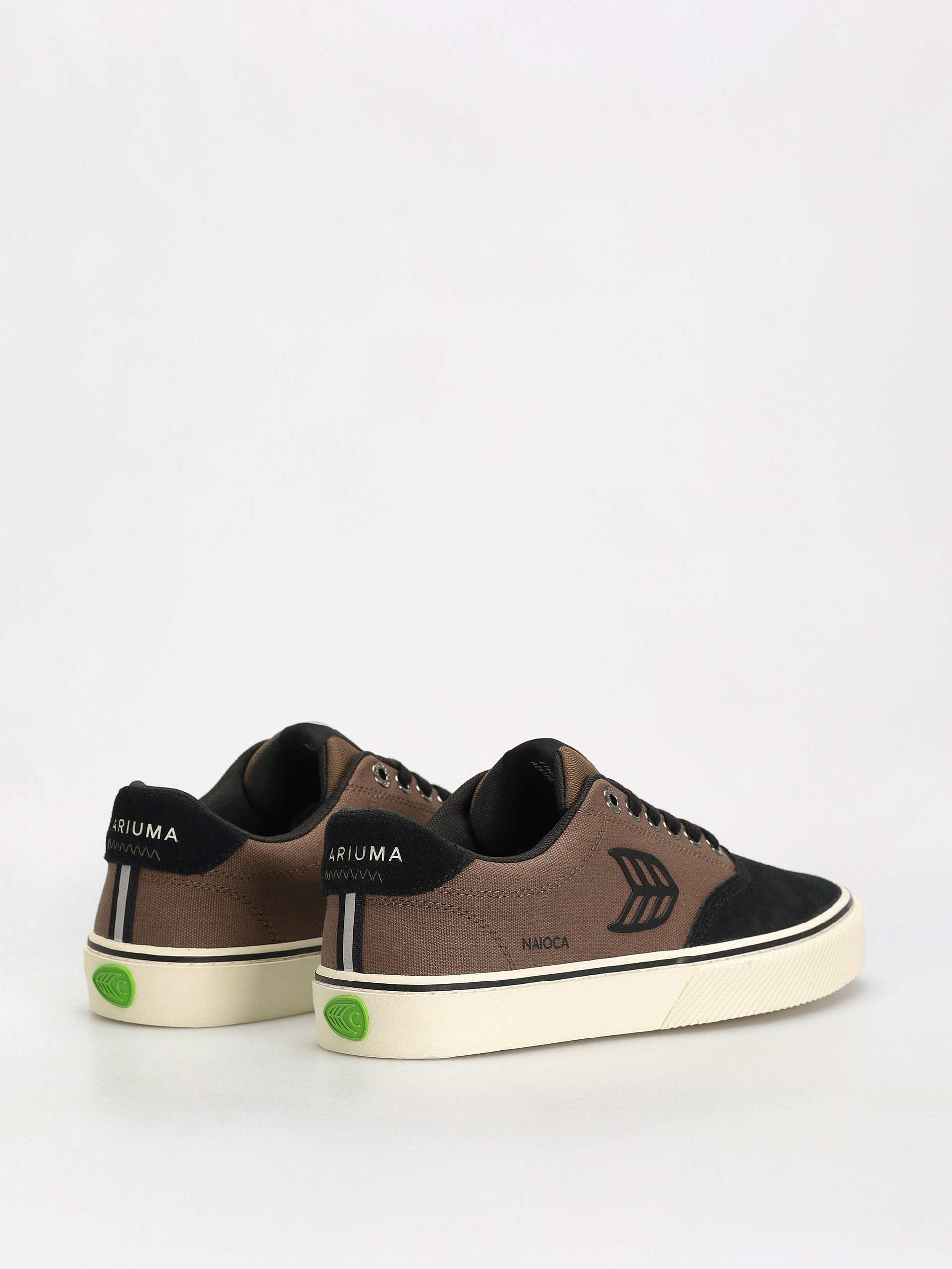 Buty Cariuma Naioca Pro (black/dark khaki)