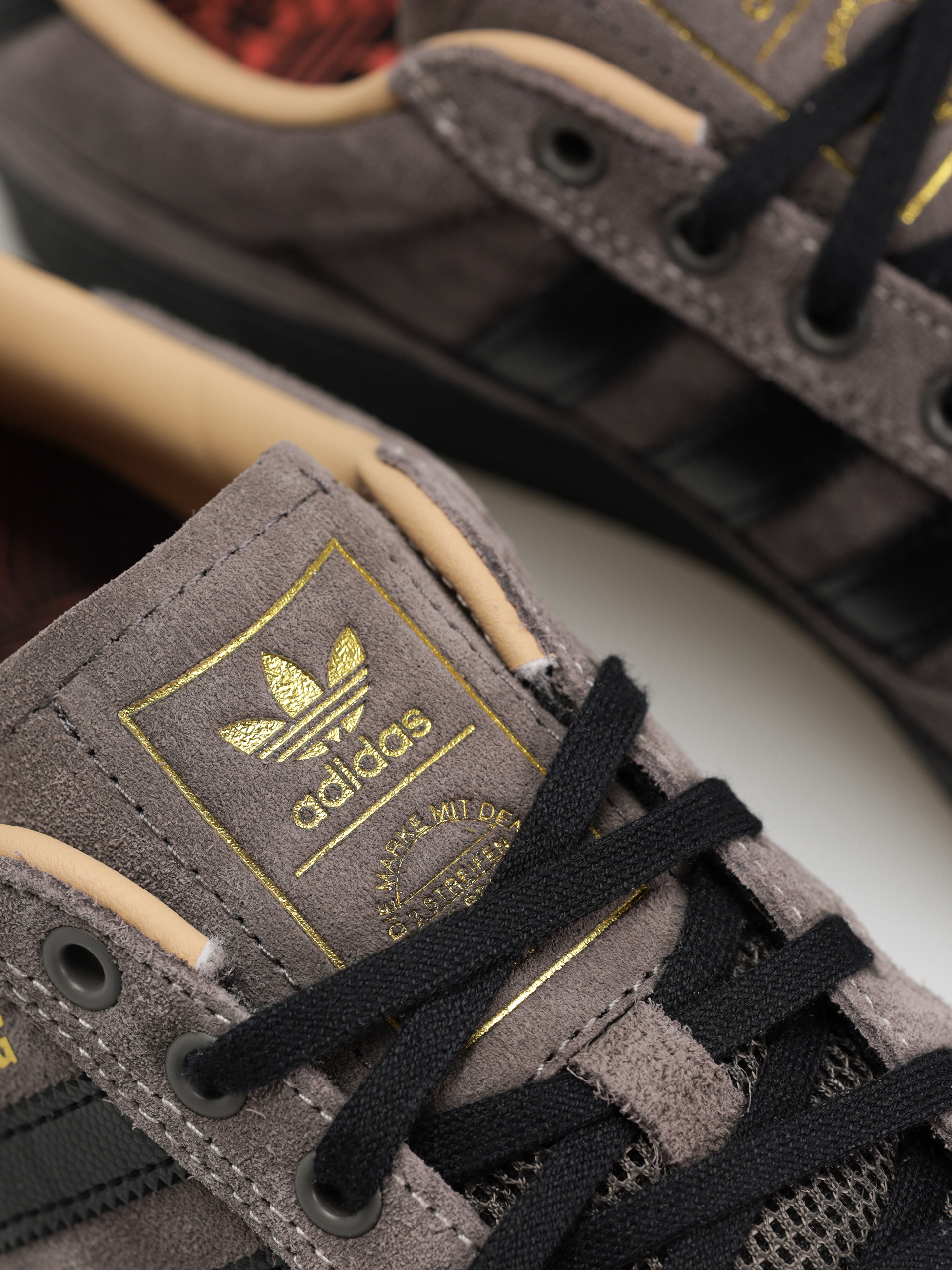 Buty adidas Puig INDOOR (chacoa/cblack/cwhite)