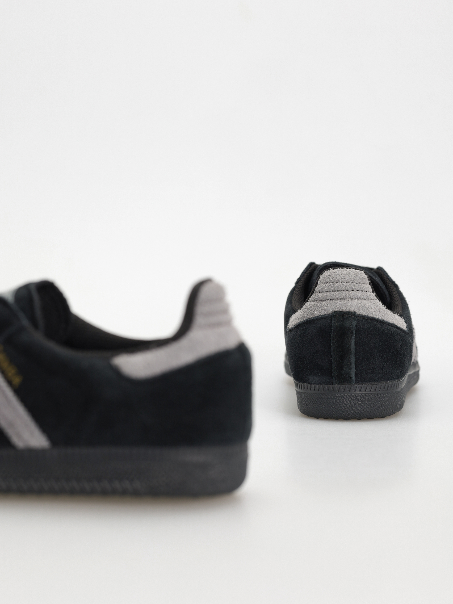 Buty adidas Samba ADV (cblack/grefou/goldmt)