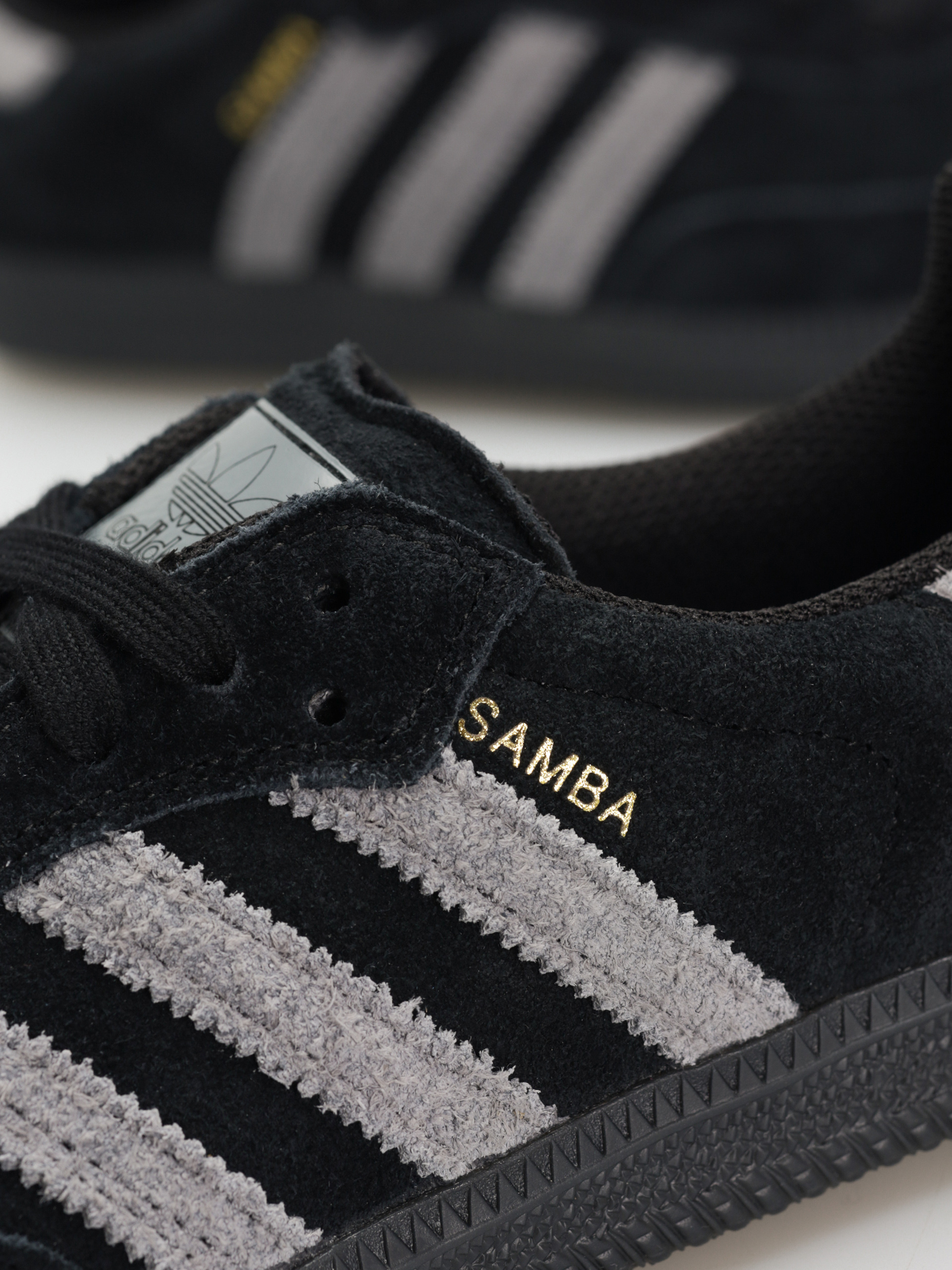 Buty adidas Samba ADV (cblack/grefou/goldmt)