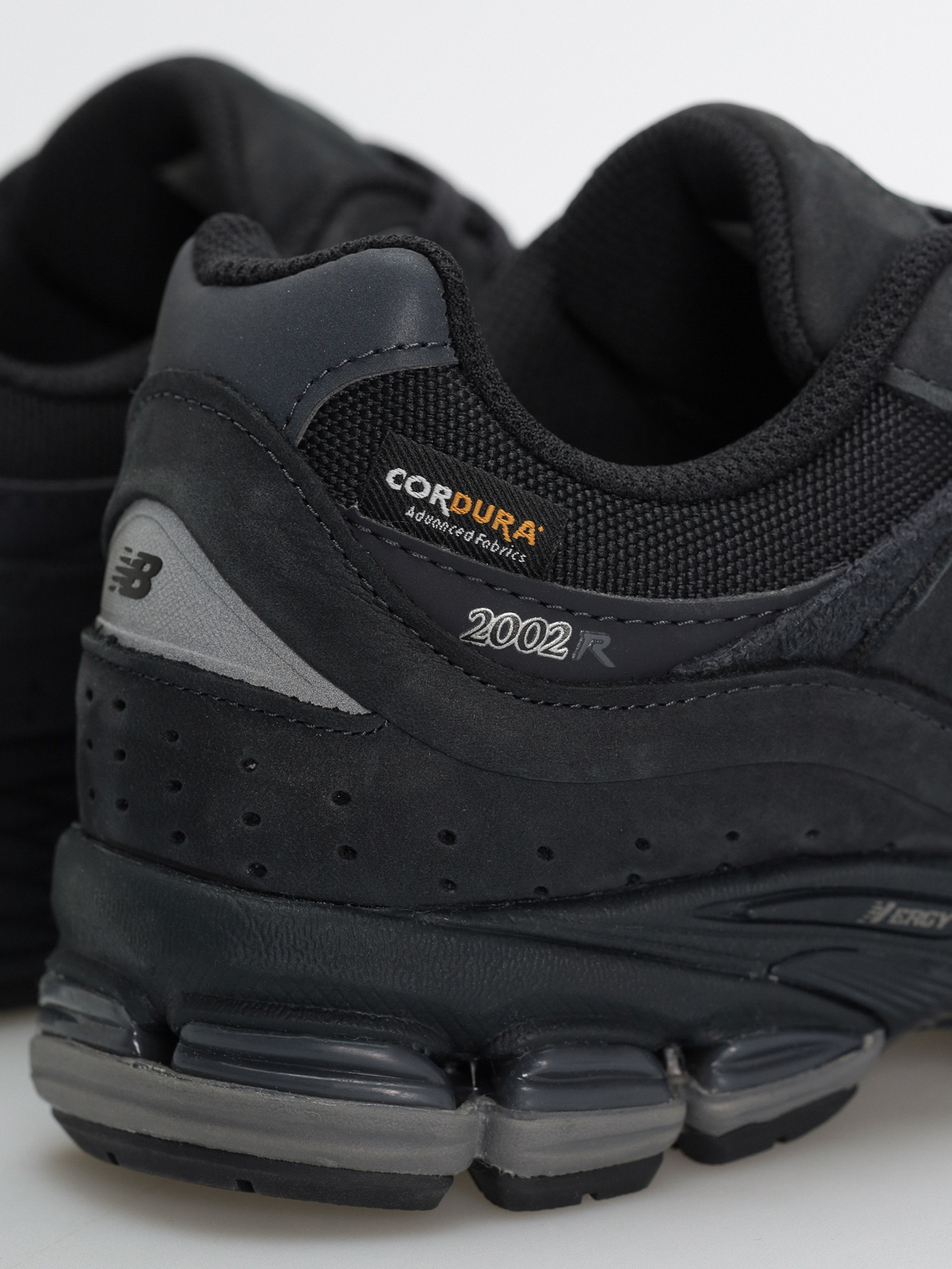 Buty New Balance 2002 (black)