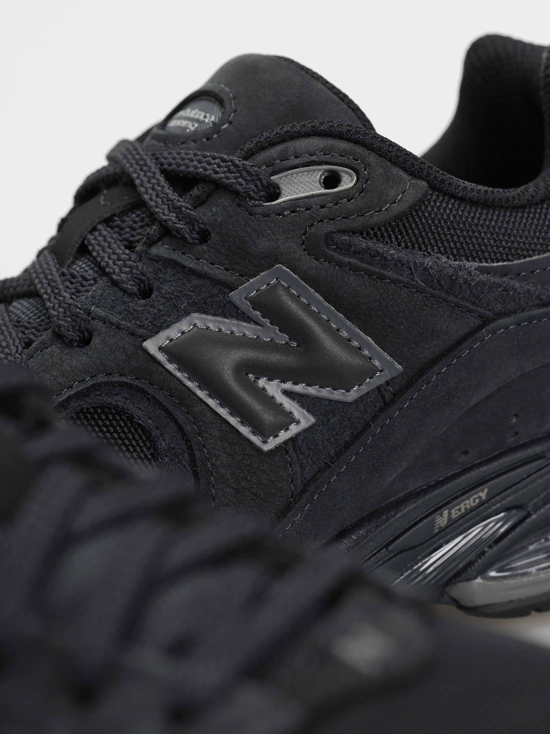 Buty New Balance 2002 (black)