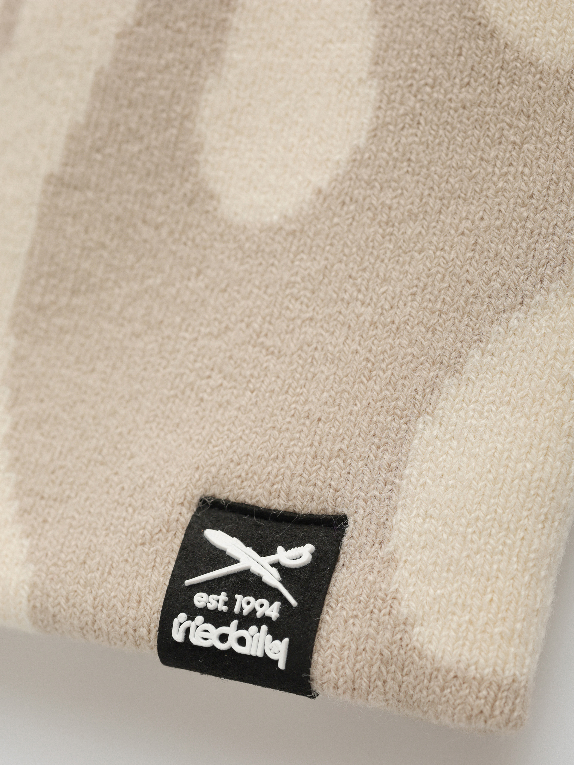 Czapka zimowa Iriedaily Switchup (beige)