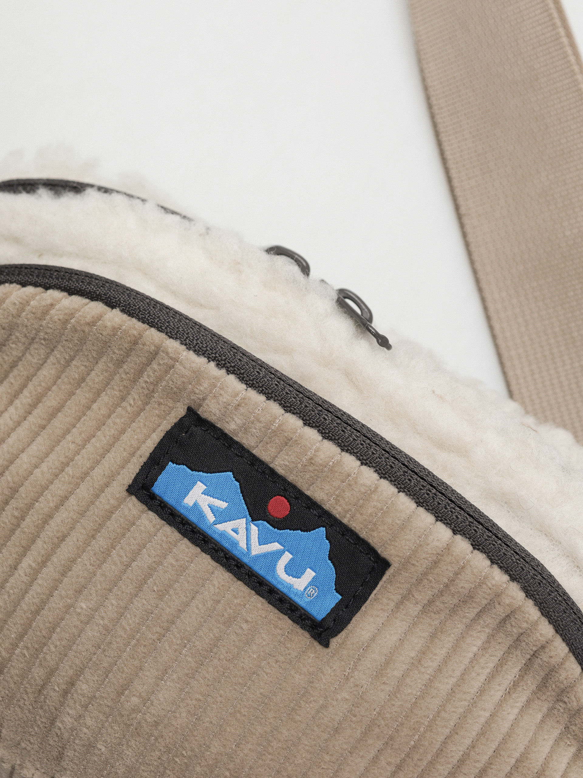 Nerka Kavu Snuggy Spectator (pebble beach)