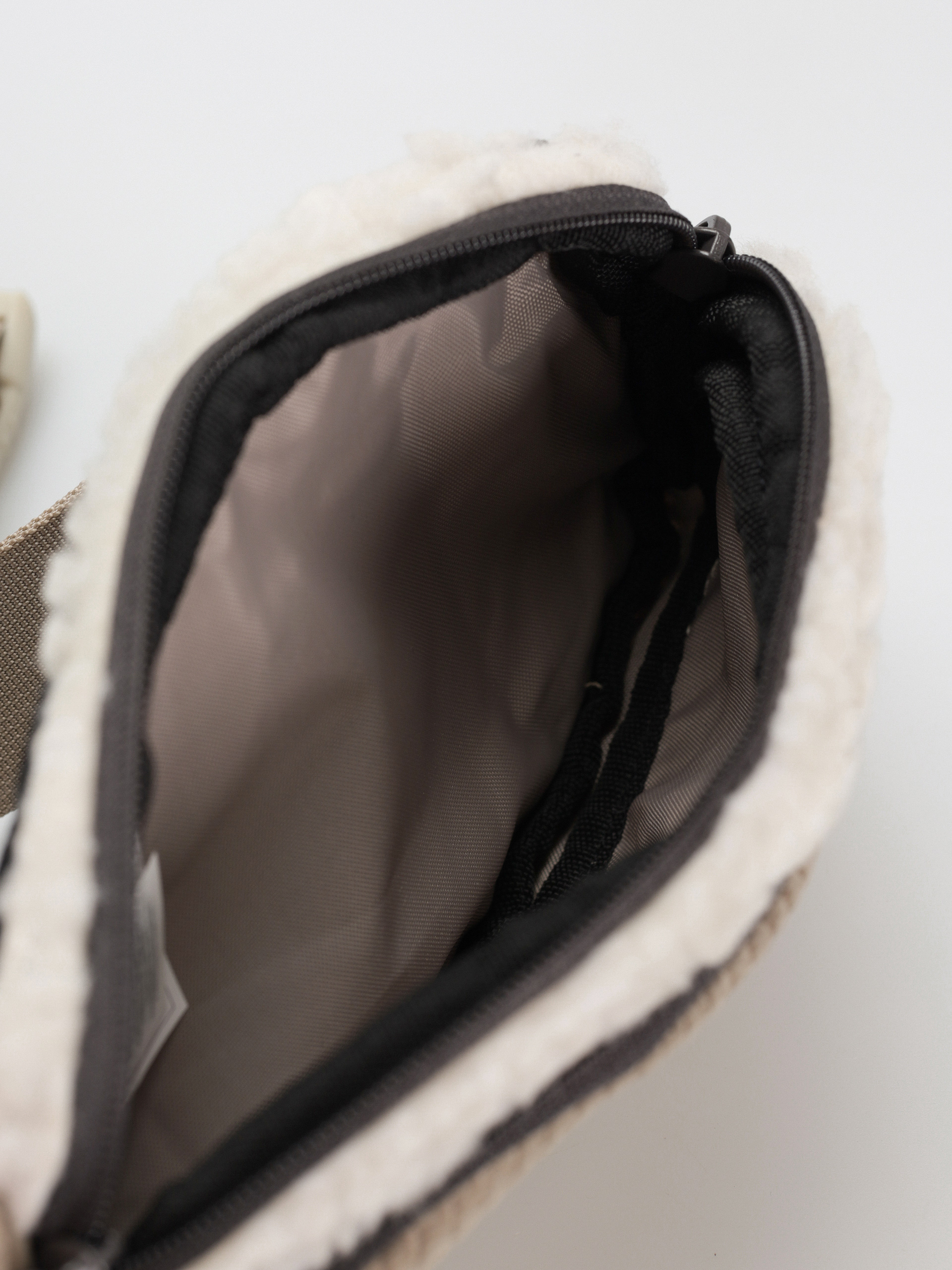 Nerka Kavu Snuggy Spectator (pebble beach)