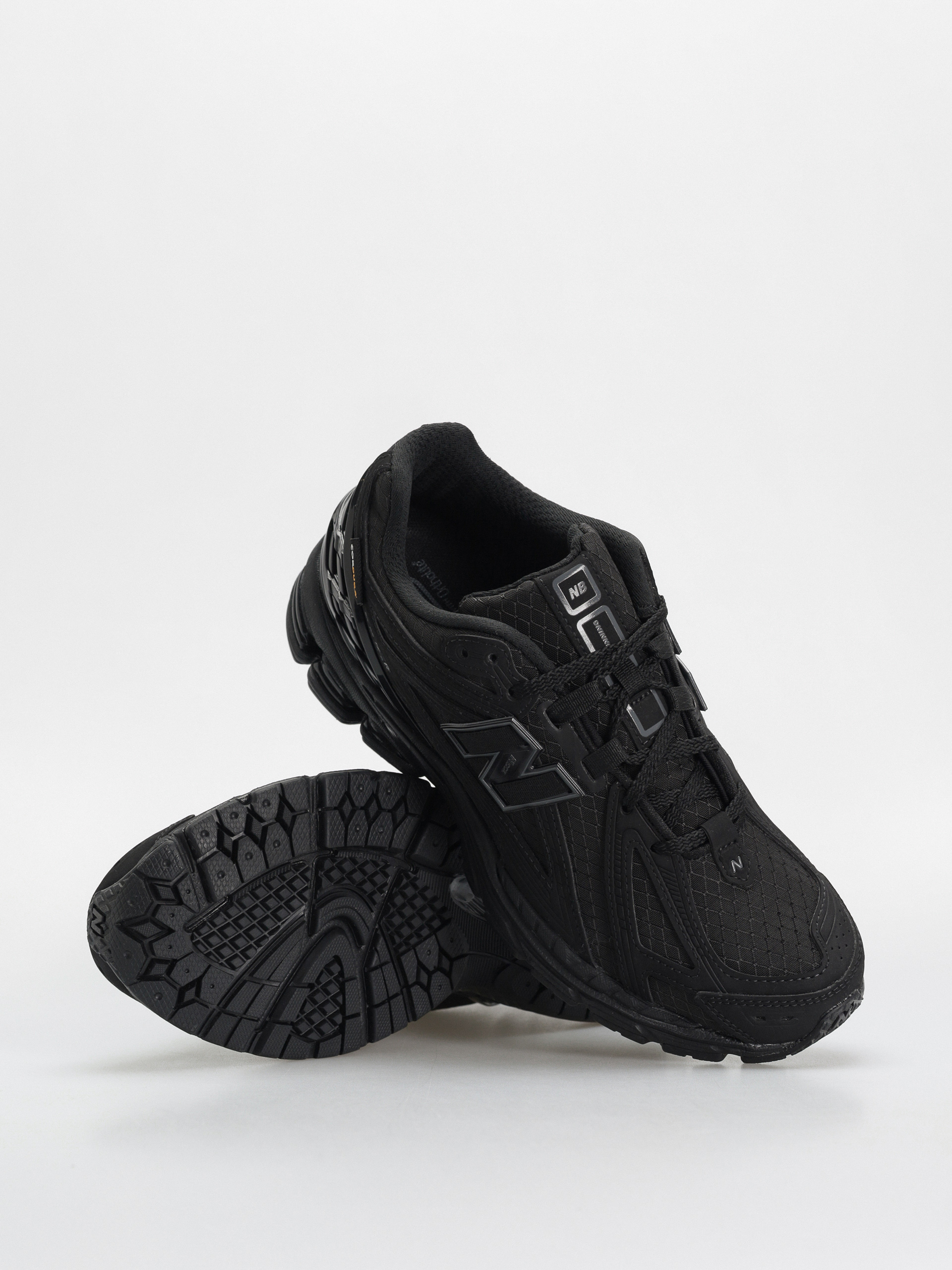 Buty New Balance 1906 - czarny (black)