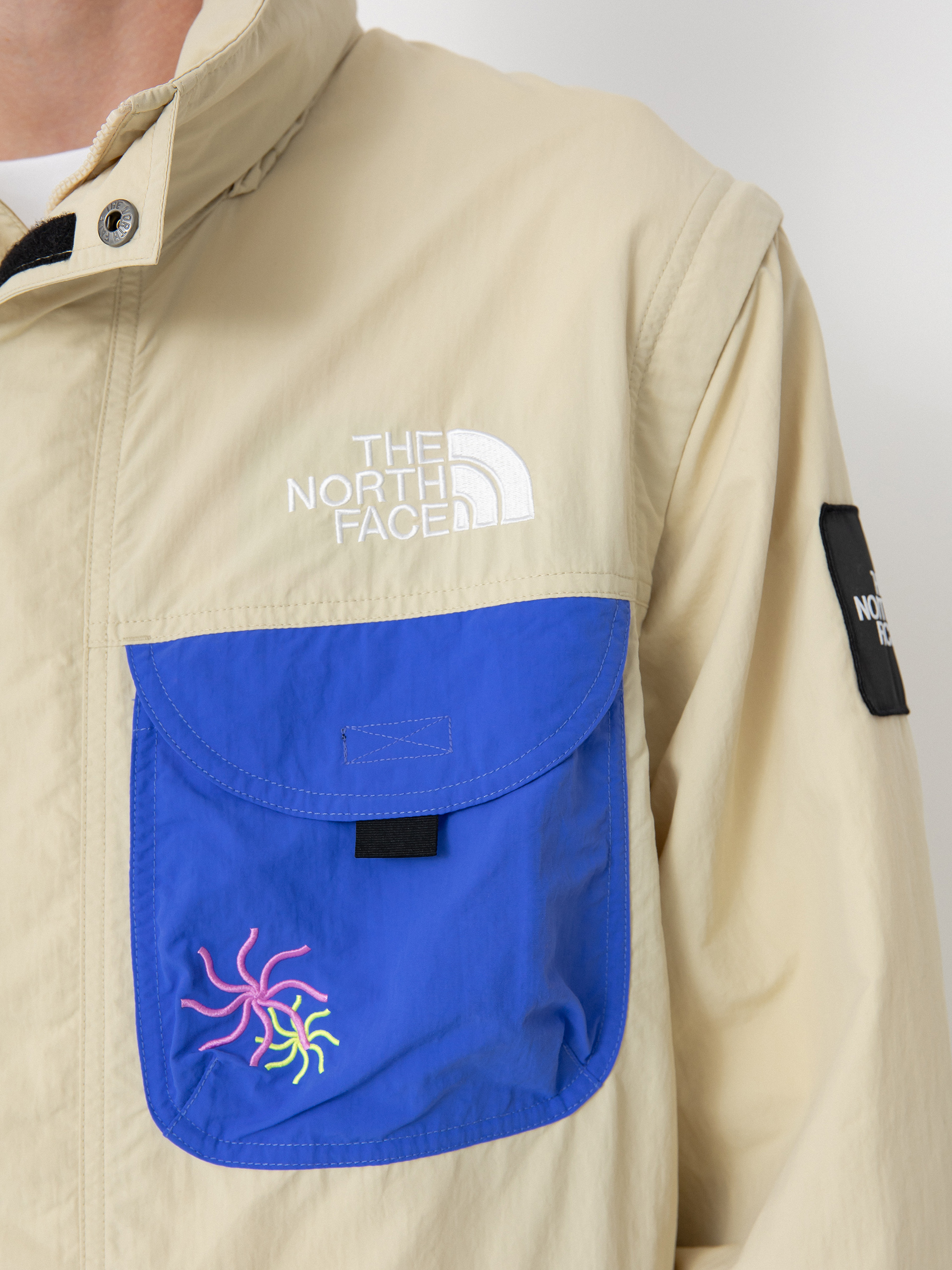Kurtka The North Face X Yinka Ilori Convertible - niebieski