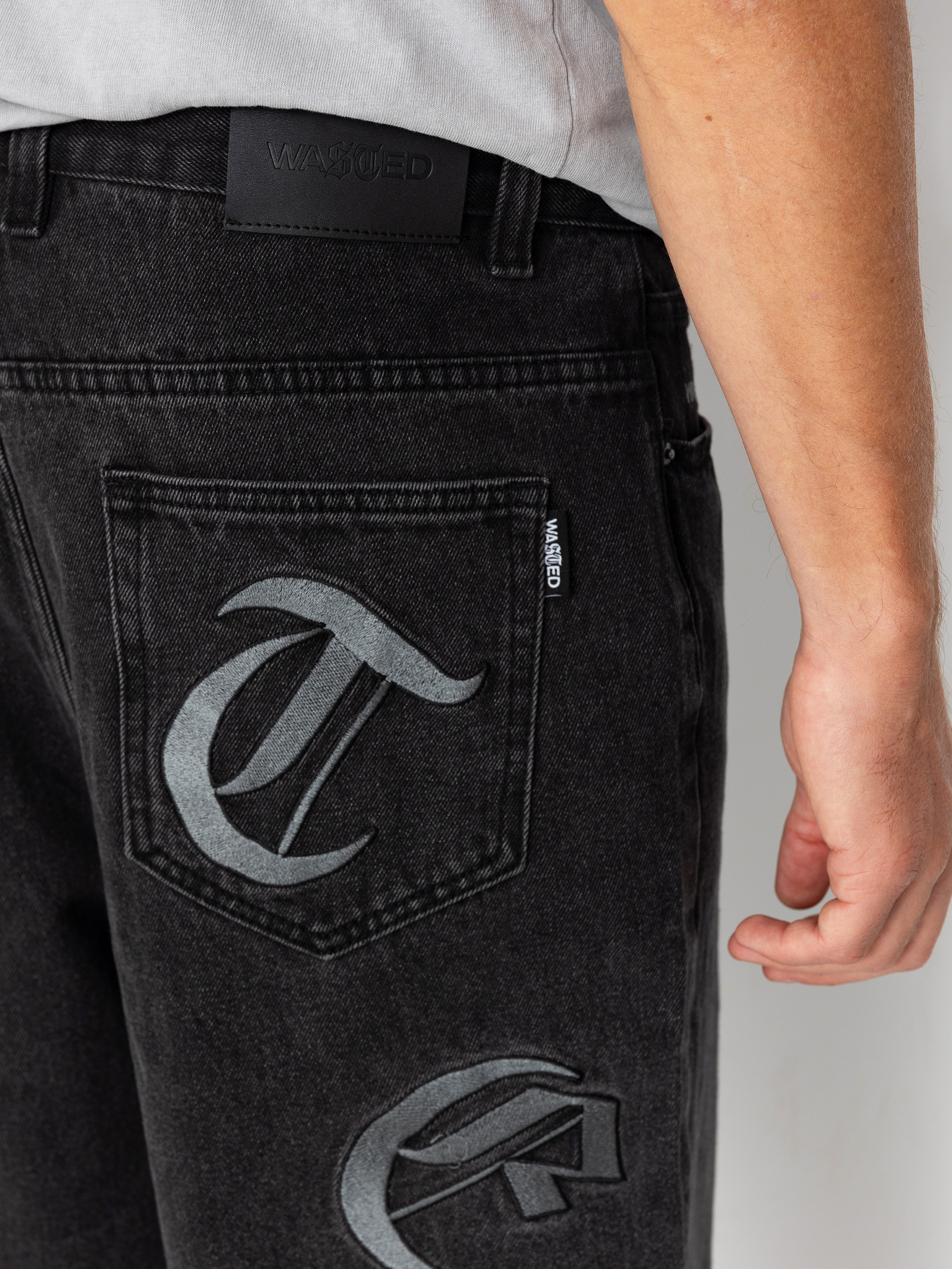 Spodnie Wasted Paris Kingdom Curve Casper (faded black)